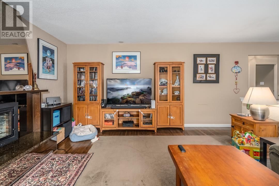1630 LAYTON DRIVE Image 6