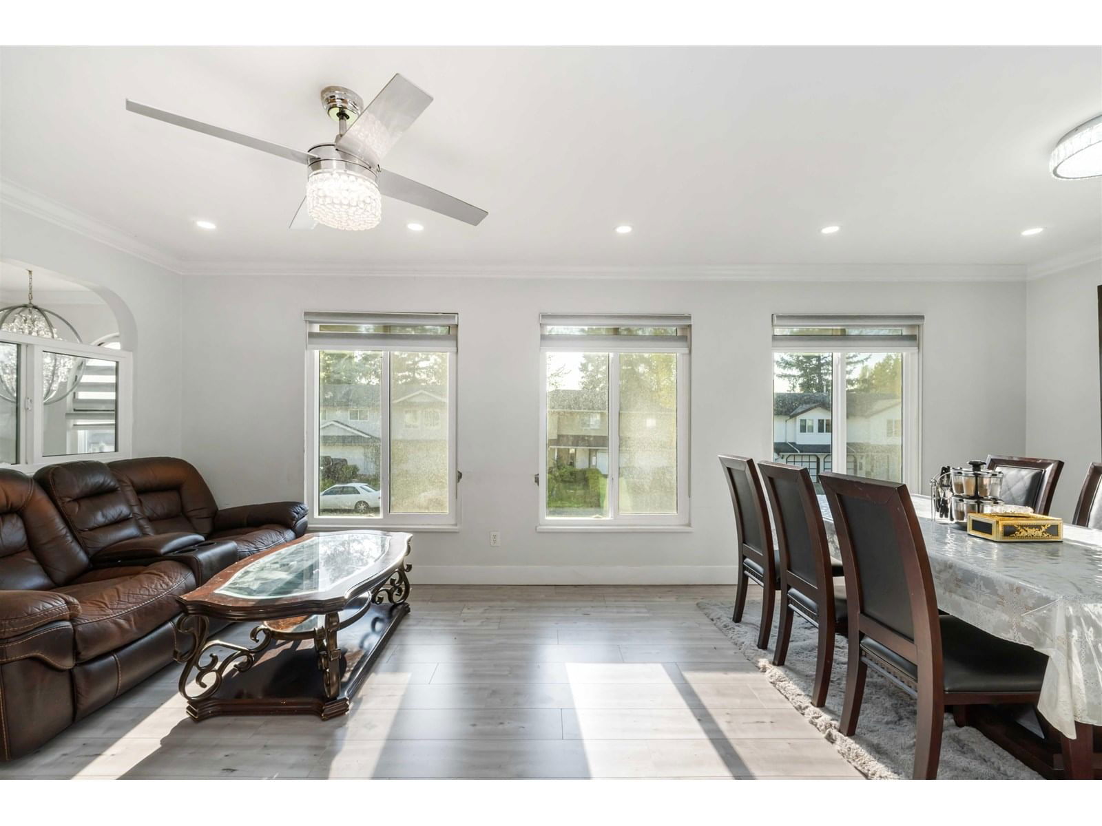 2706 MITCHELL Image 12
