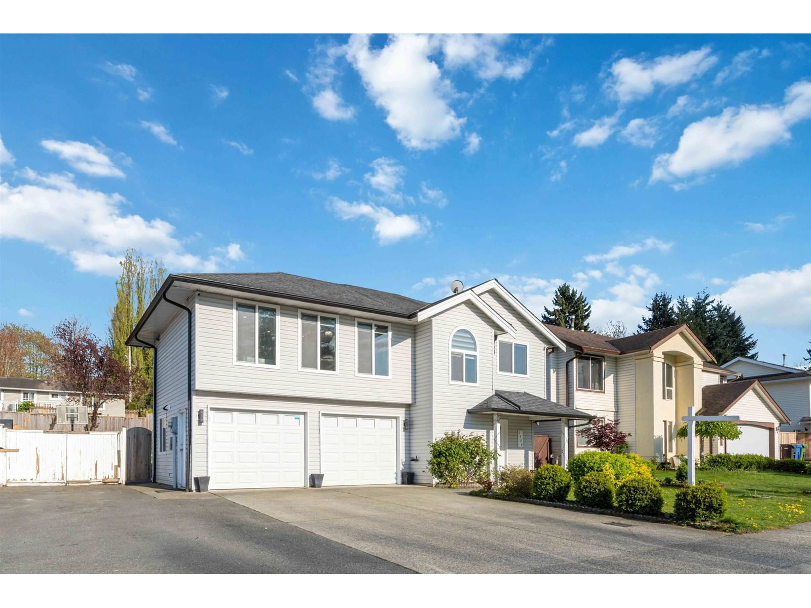 2706 MITCHELL Image 3