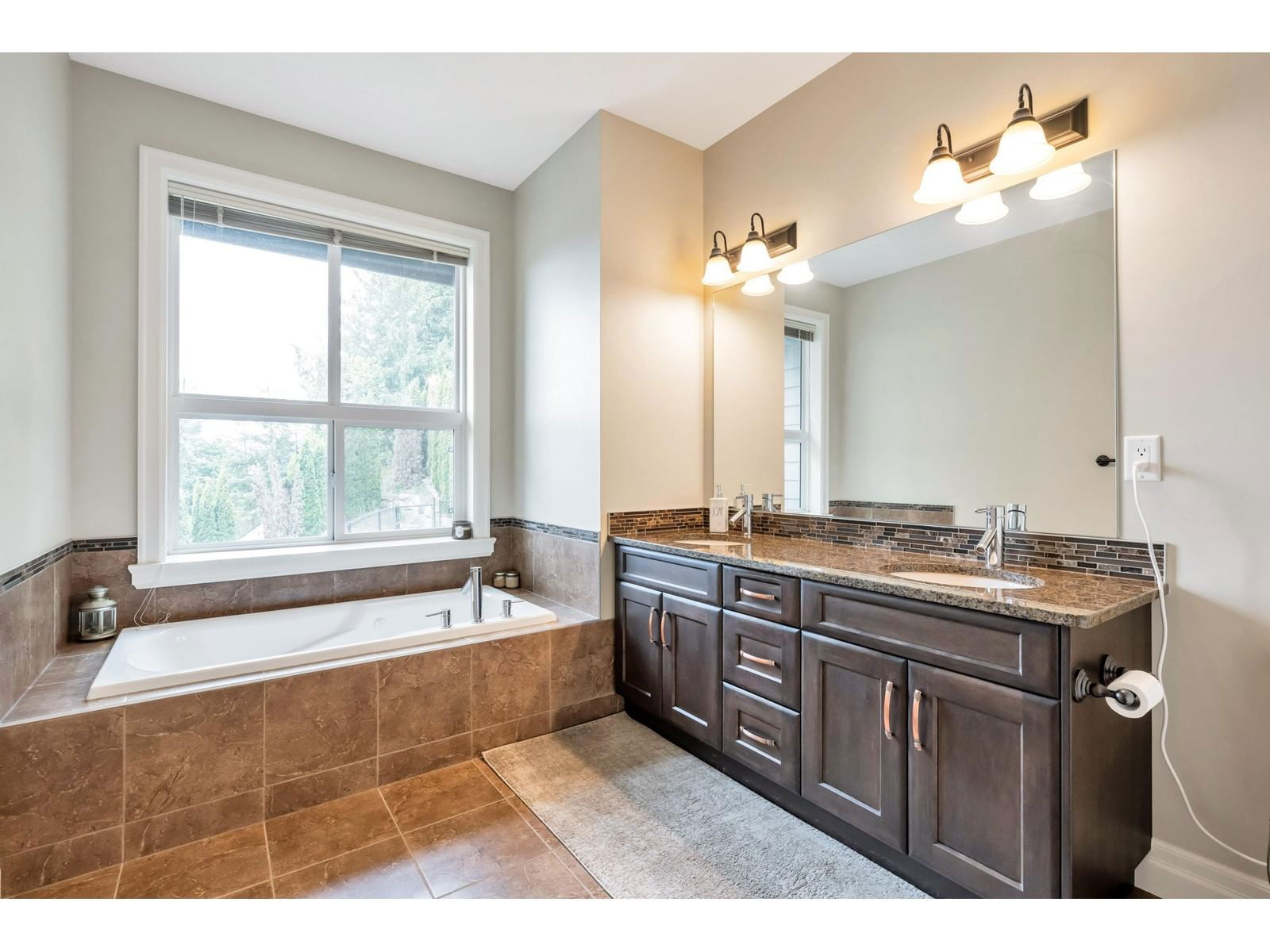 47137 MACFARLANE PLACE Image 18