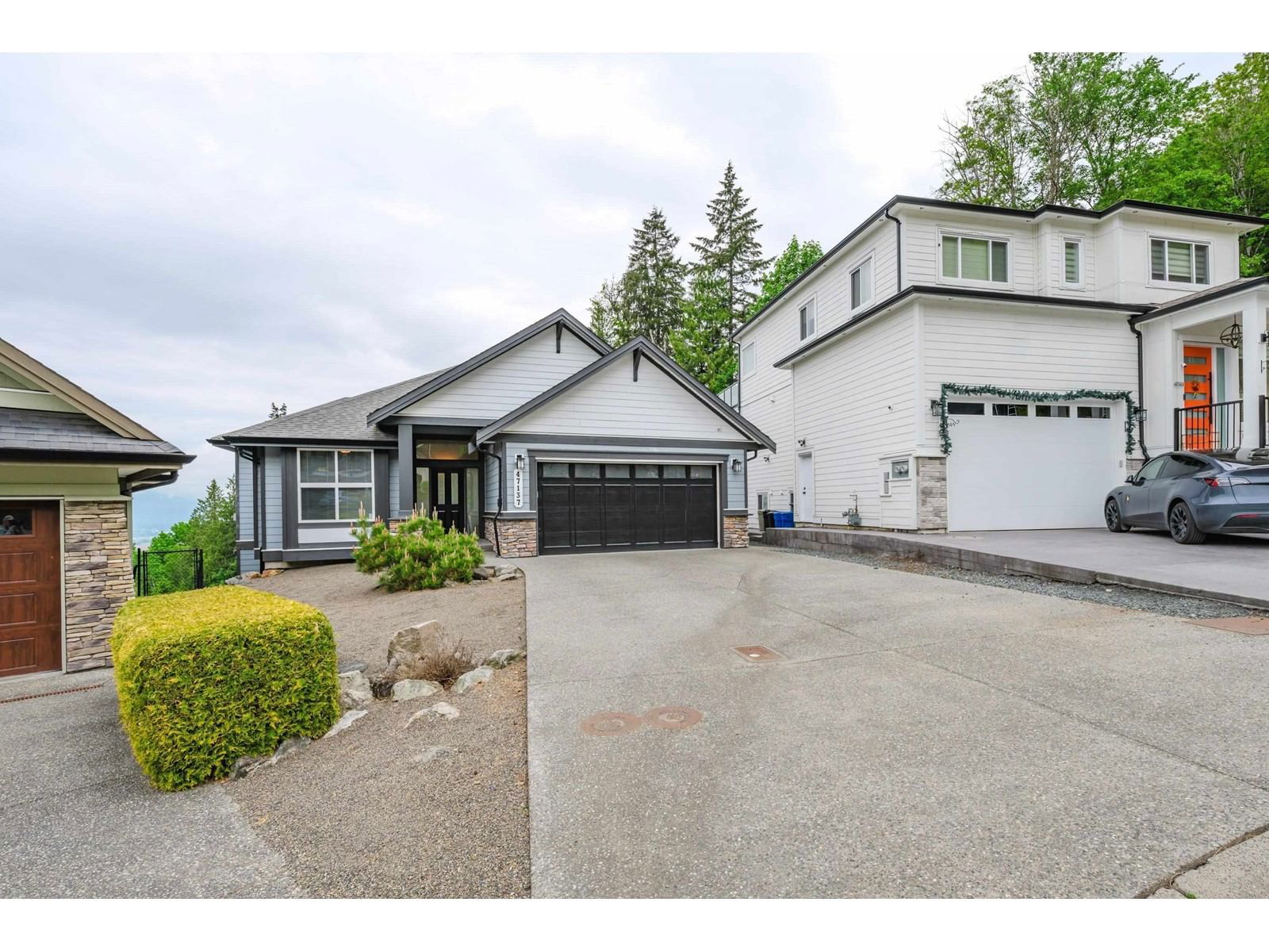 47137 MACFARLANE PLACE Image 2