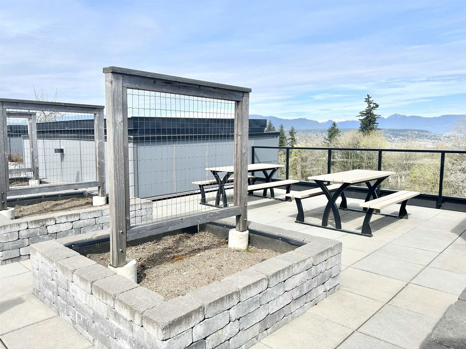 528 - 11077 RAVINE Image 3