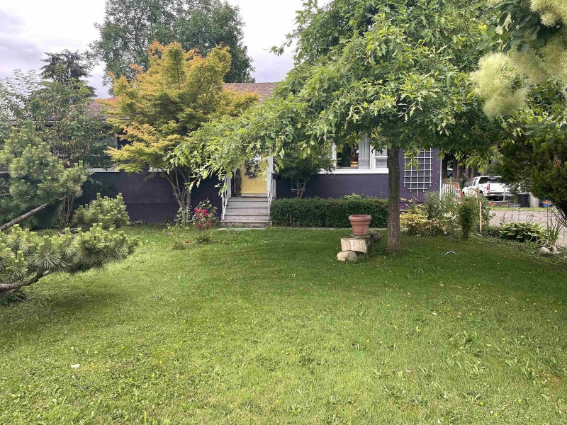 9500 COOTE Street Chilliwack British Columbia, V2P 6B5 - 5 Bedrooms Home For Sale