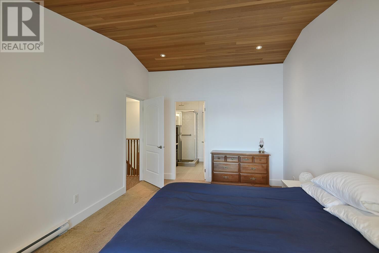 8429 REDROOFFS ROAD Image 18