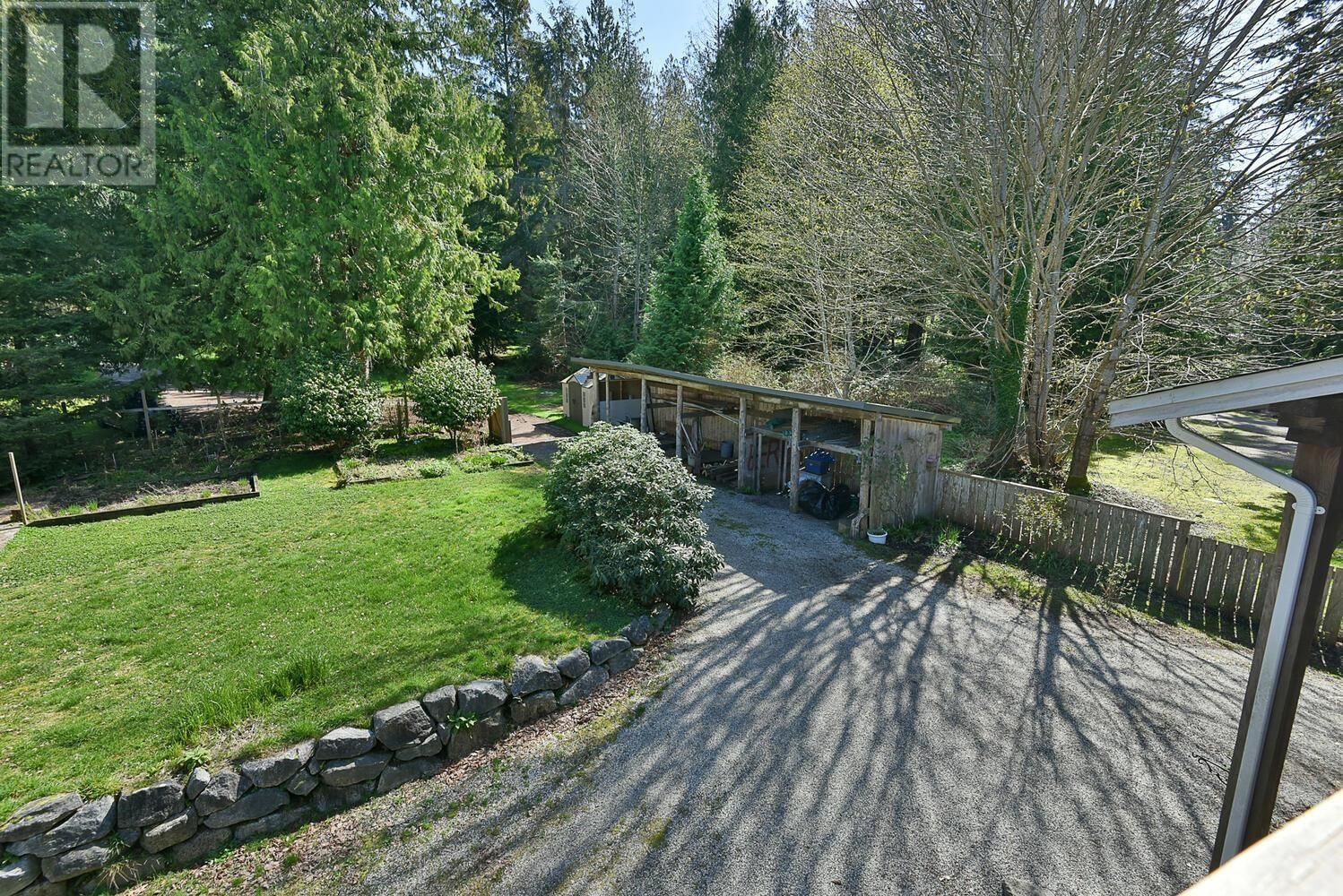 8429 REDROOFFS ROAD Image 22