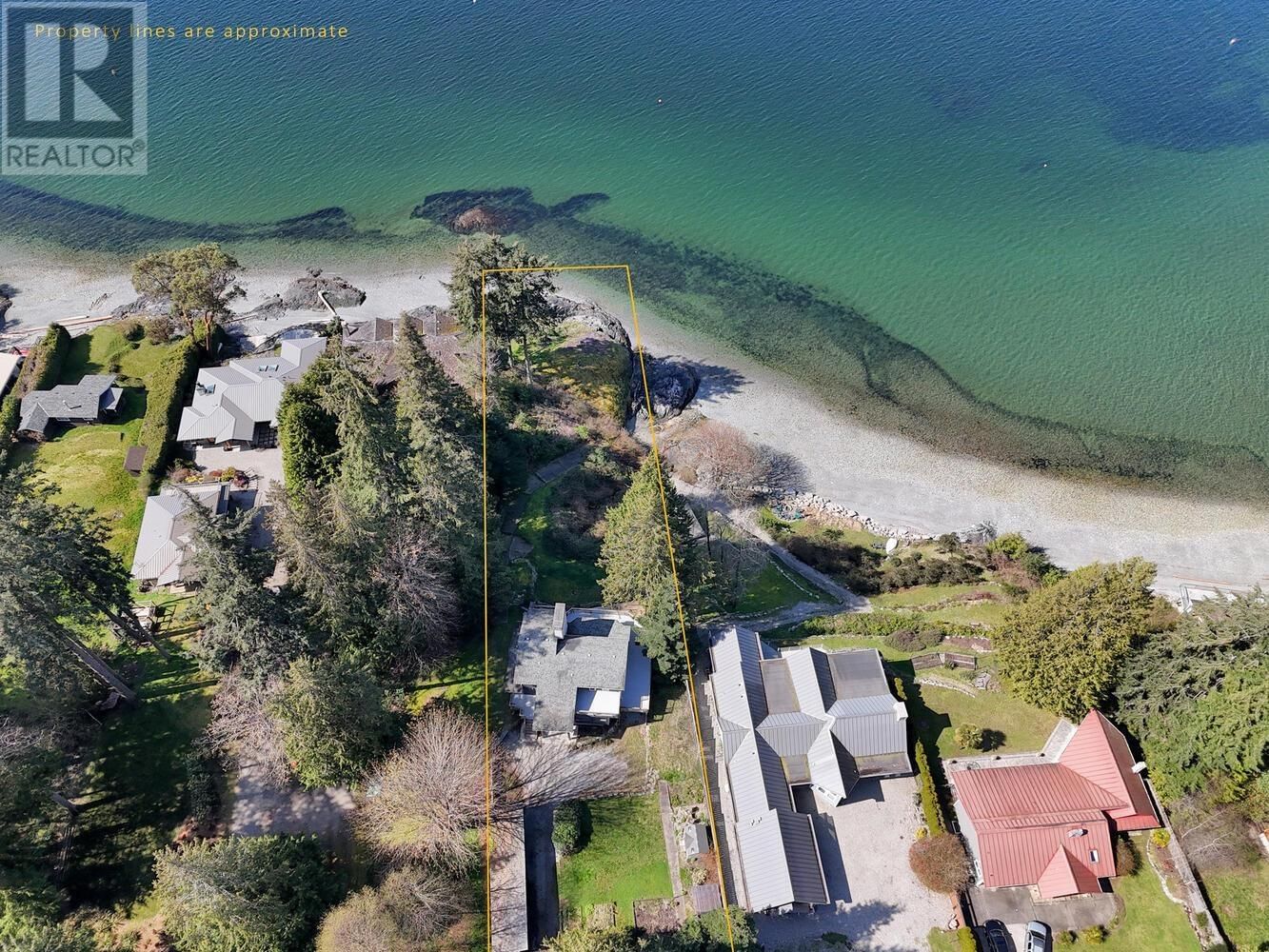 8429 REDROOFFS ROAD Image 39
