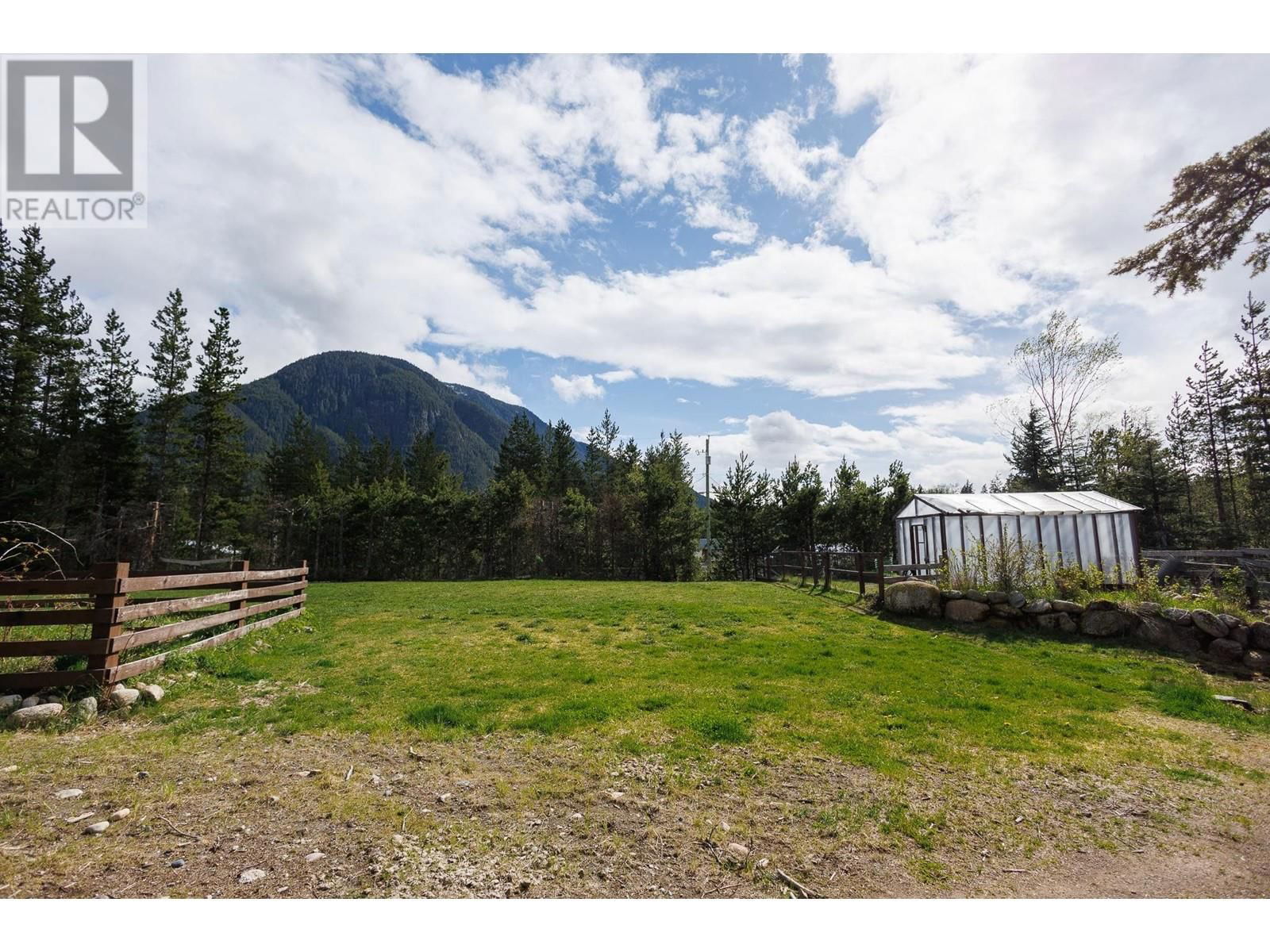 505 SOCKEYE CREEK STREET Image 33