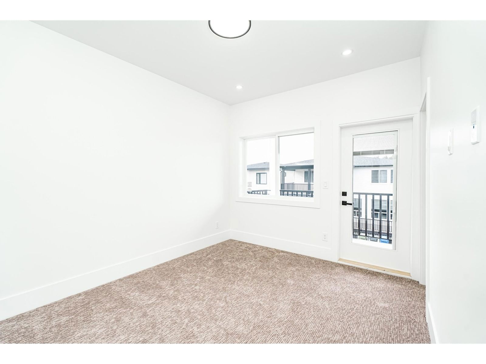32729 MARSHALL Image 28