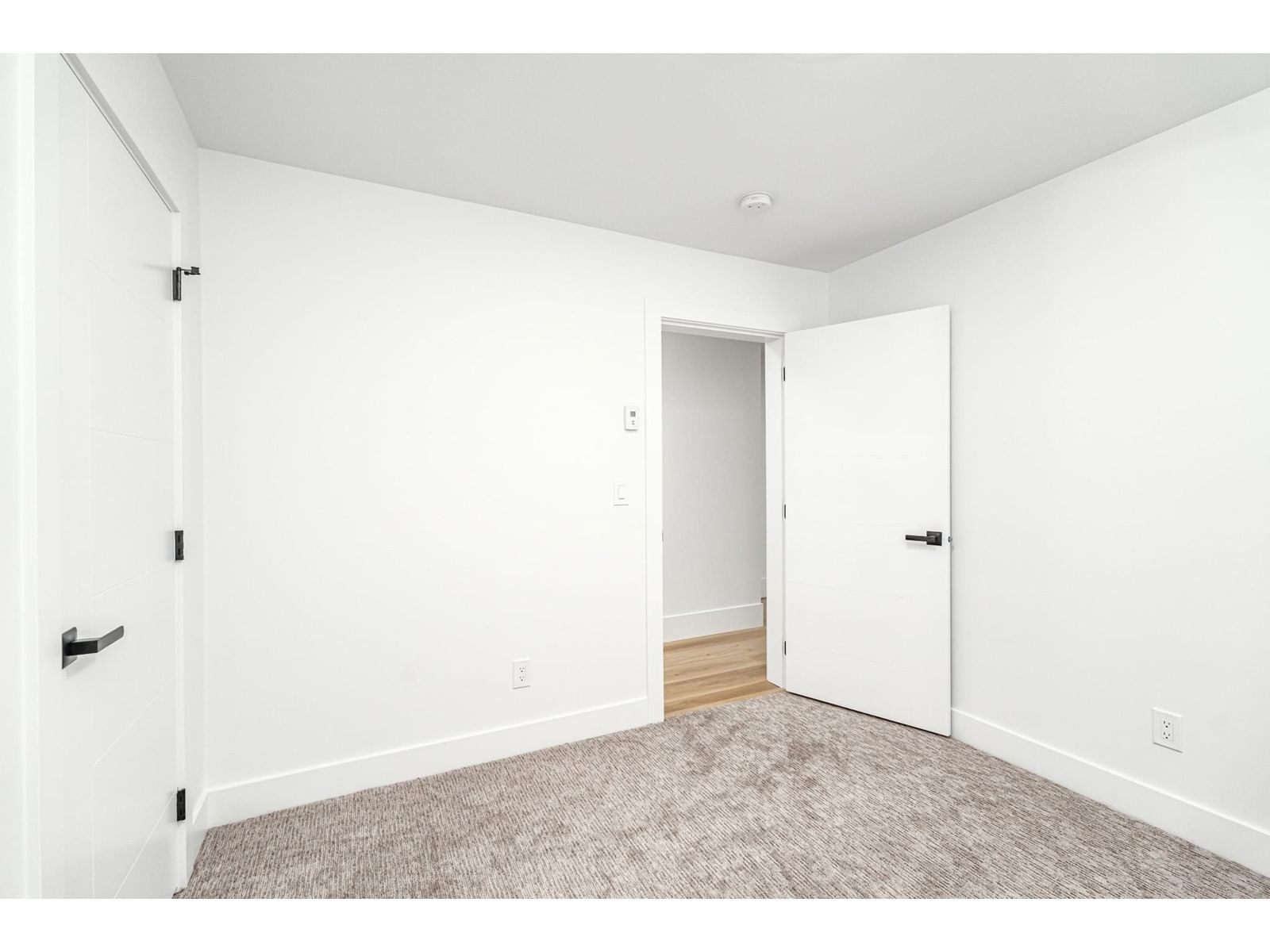 32729 MARSHALL Image 34