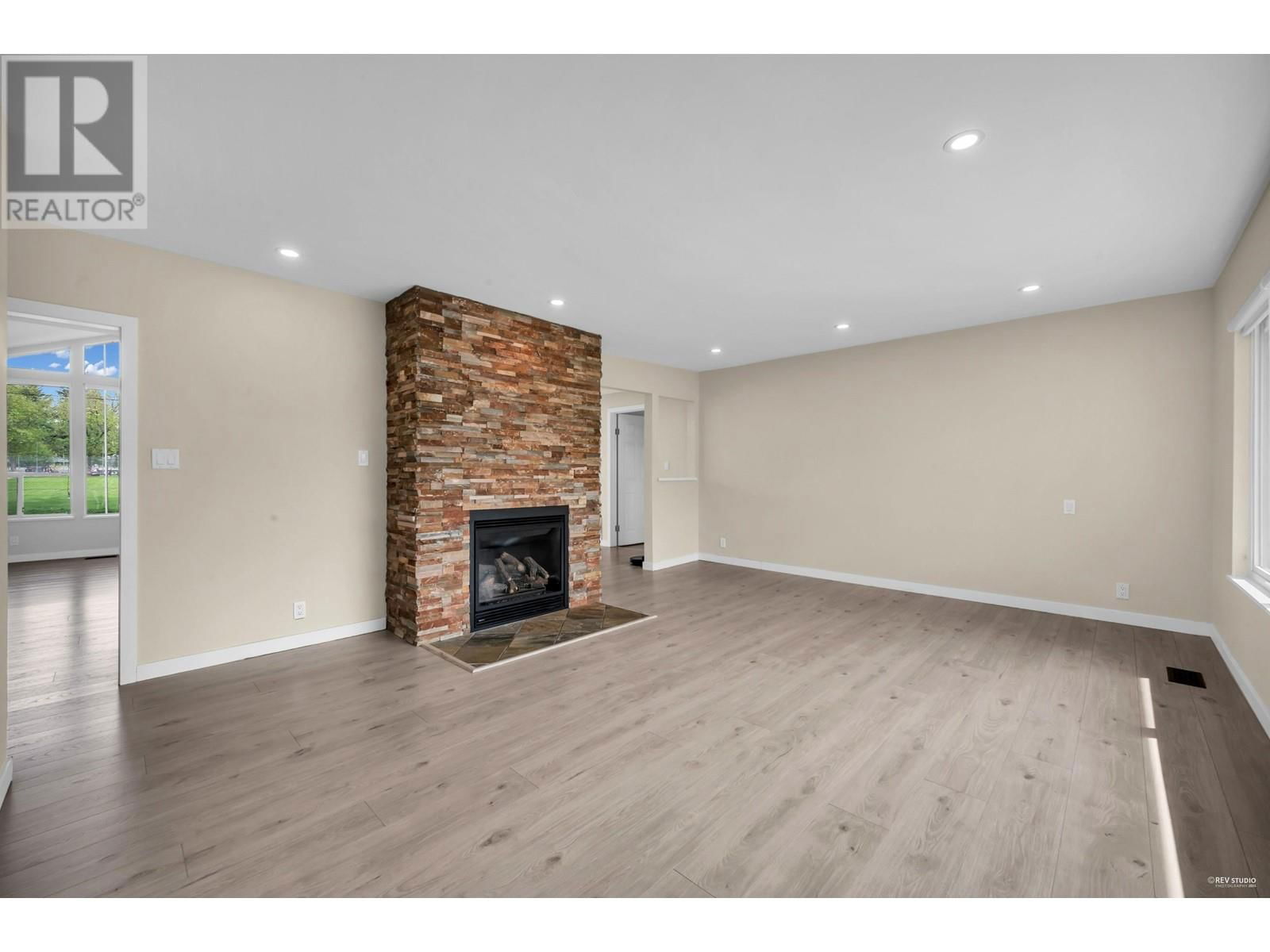1759 MANNING AVENUE Image 13