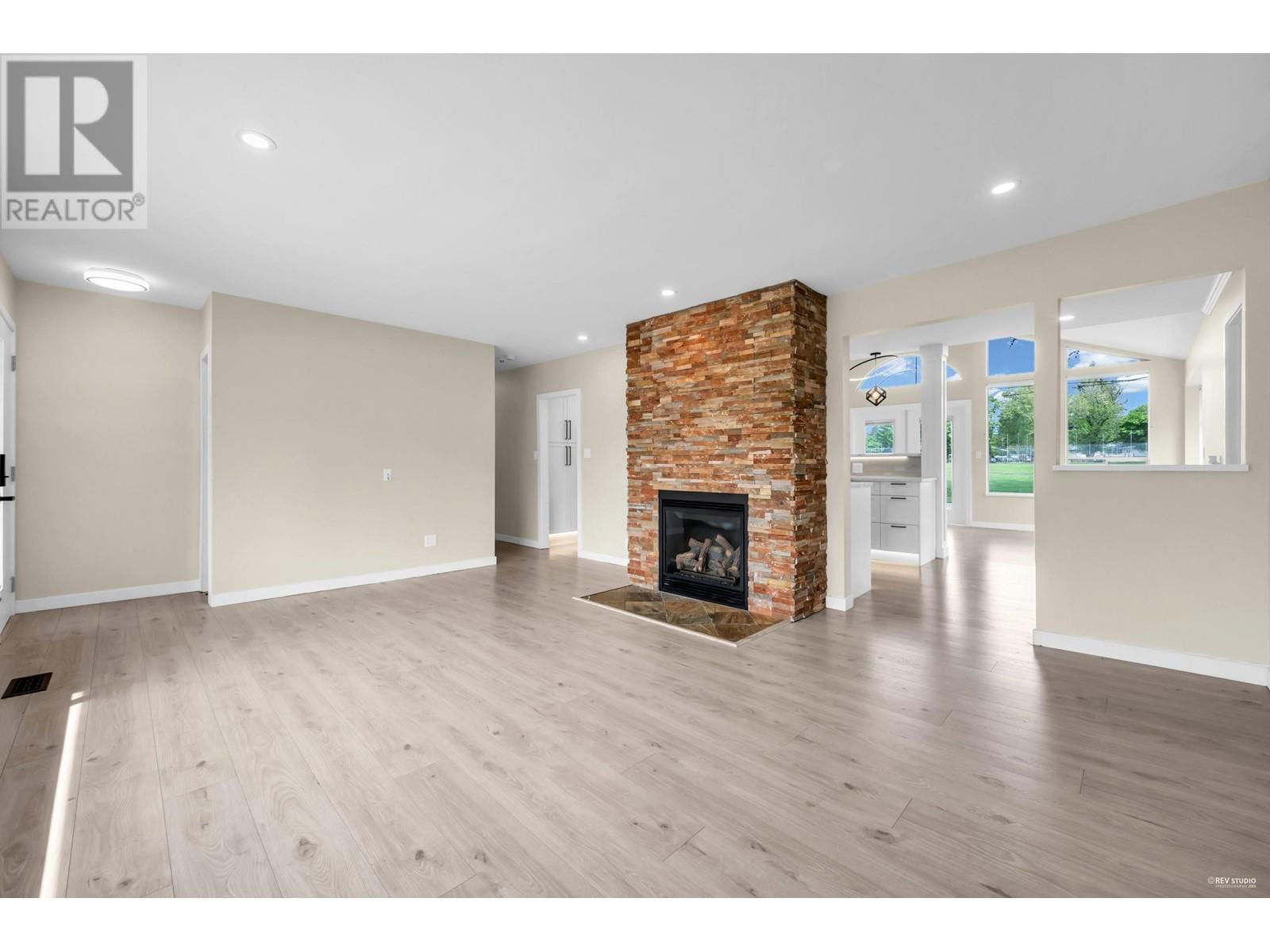 1759 MANNING AVENUE Image 17