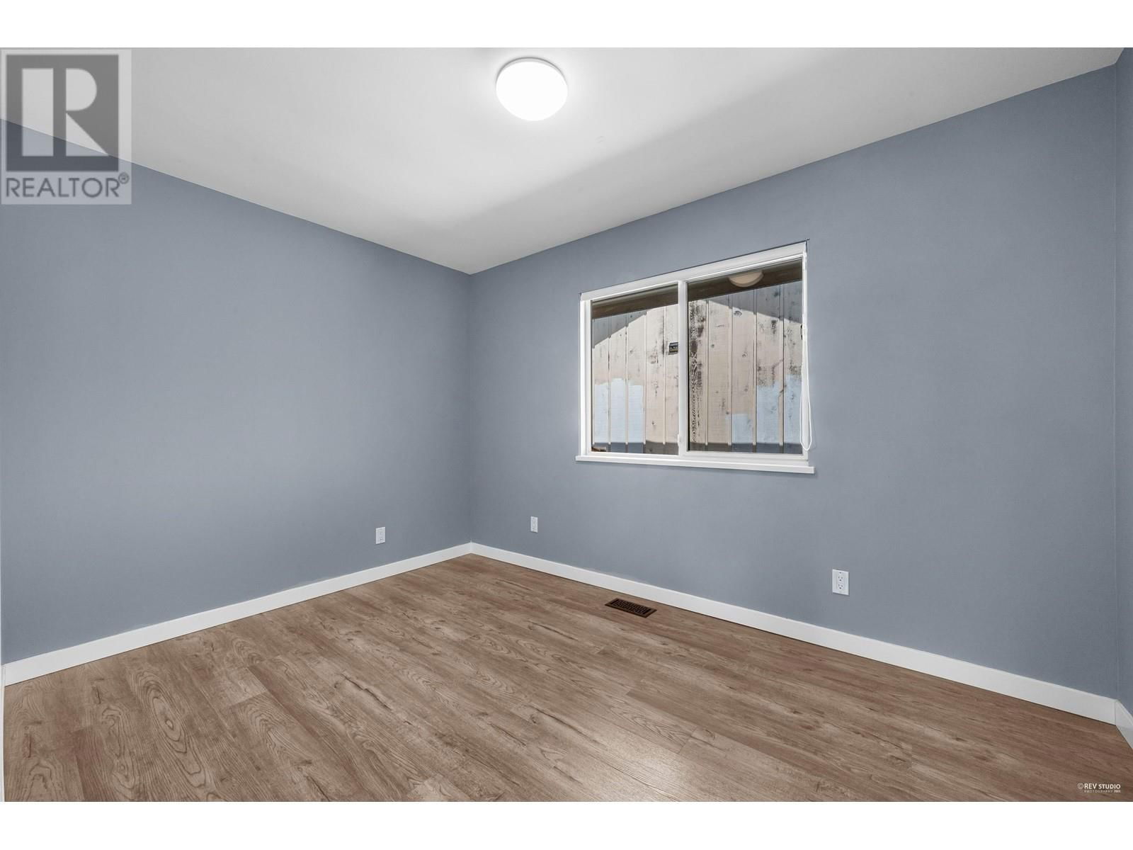 1759 MANNING AVENUE Image 22