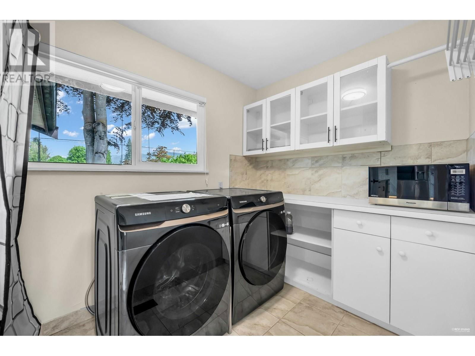1759 MANNING AVENUE Image 24