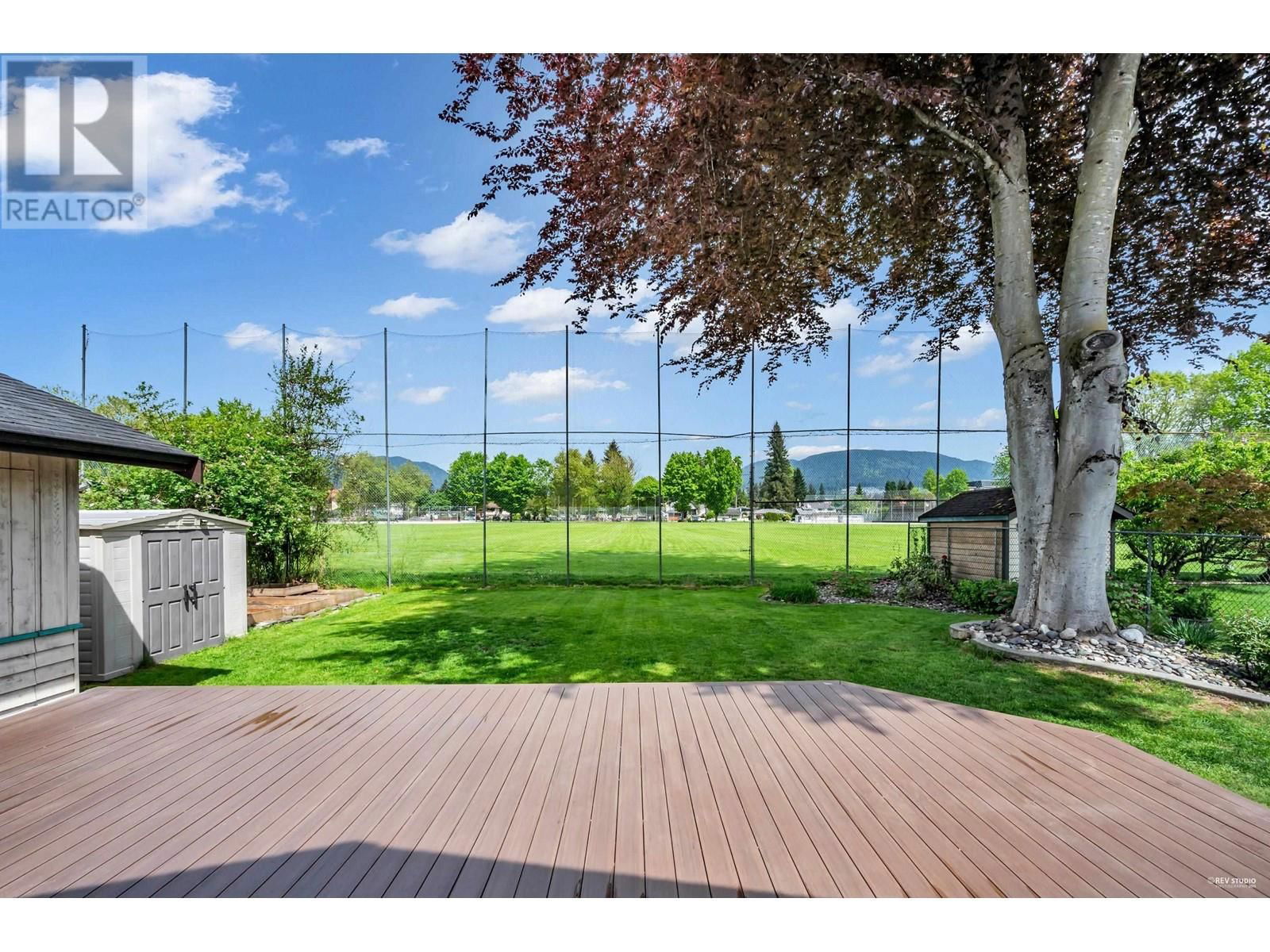 1759 MANNING AVENUE Image 34
