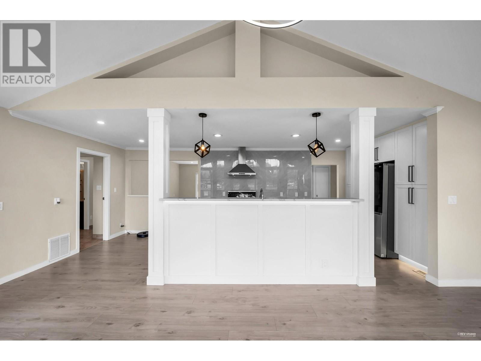 1759 MANNING AVENUE Image 7