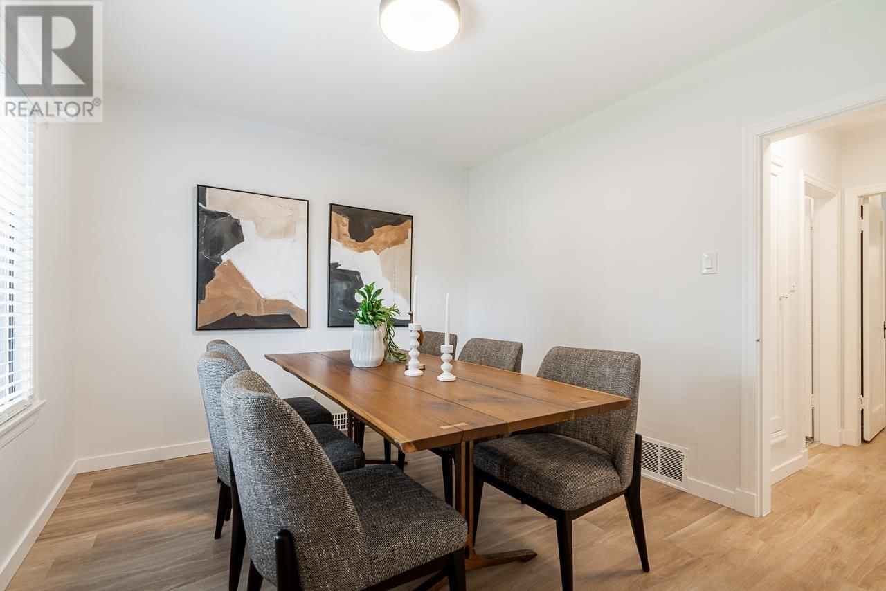 2933 42ND AVENUE Image 13