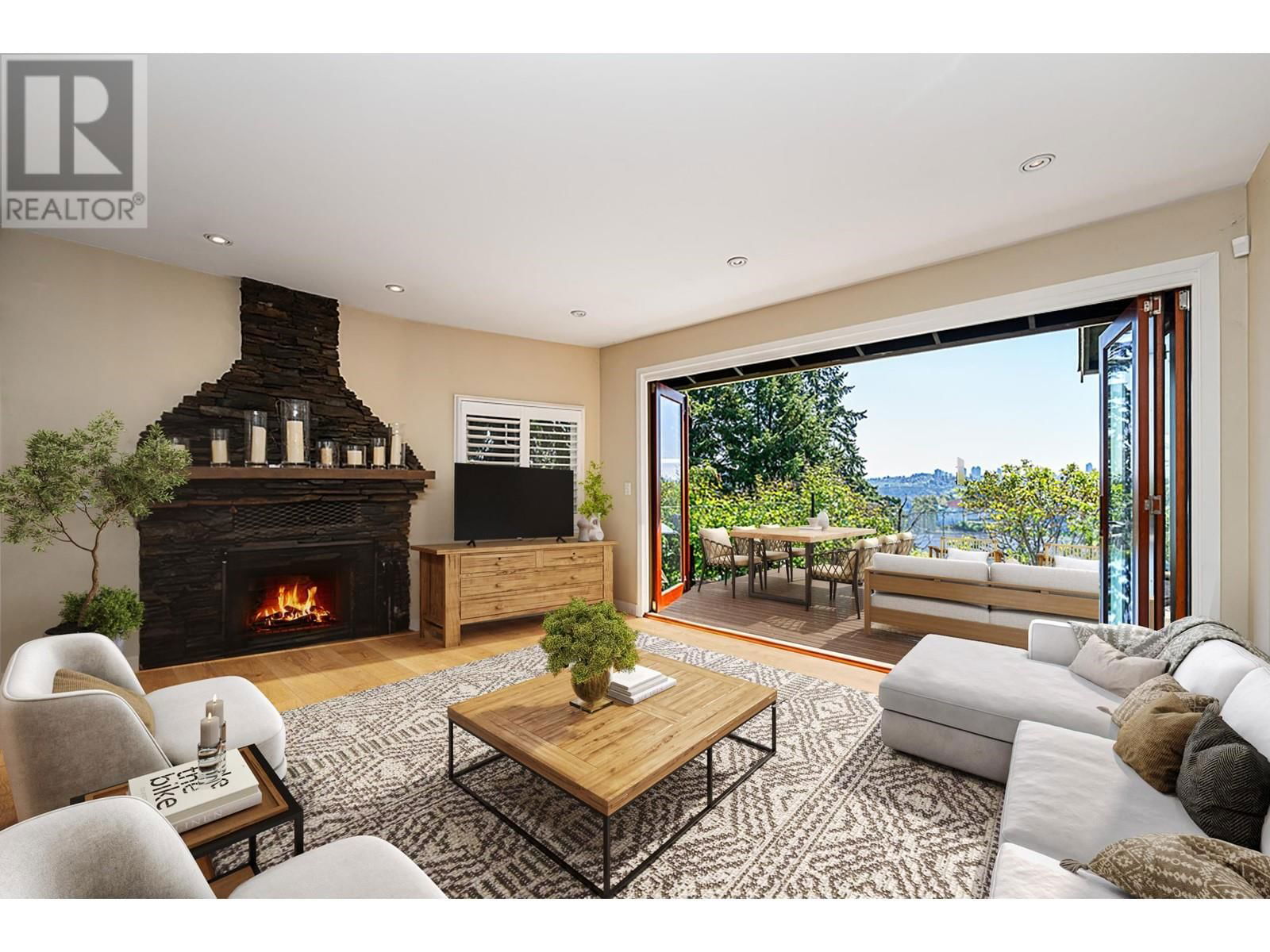 920 ADDERLEY STREET Image 1