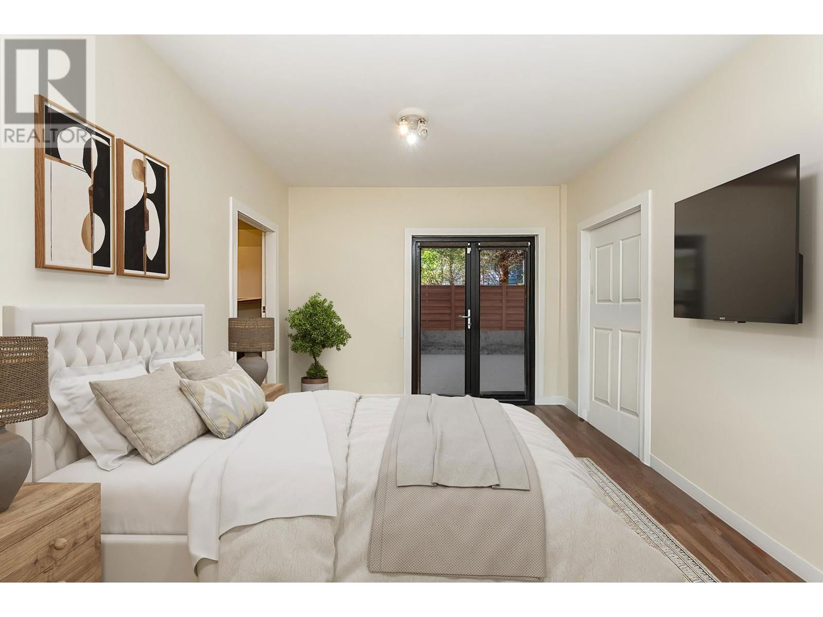 920 ADDERLEY STREET Image 21