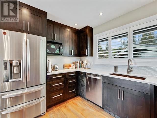 920 ADDERLEY STREET Image 8