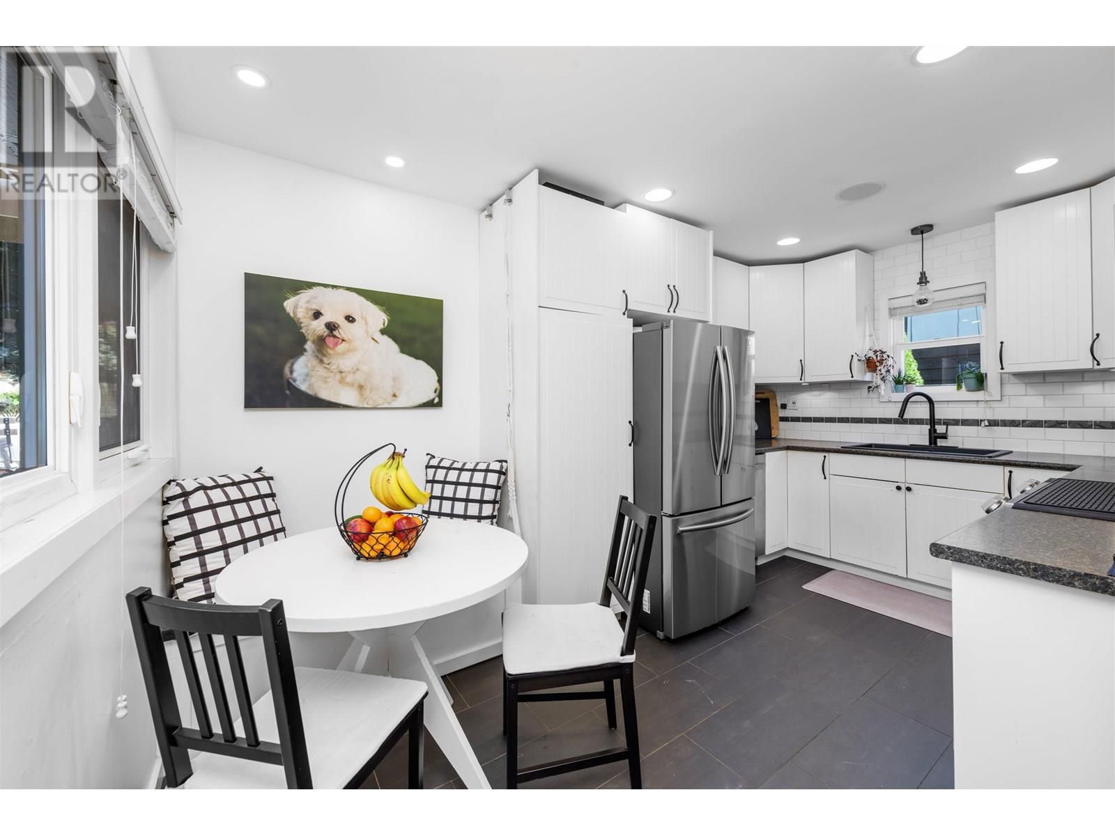 1706 GLENDALE AVENUE Image 10
