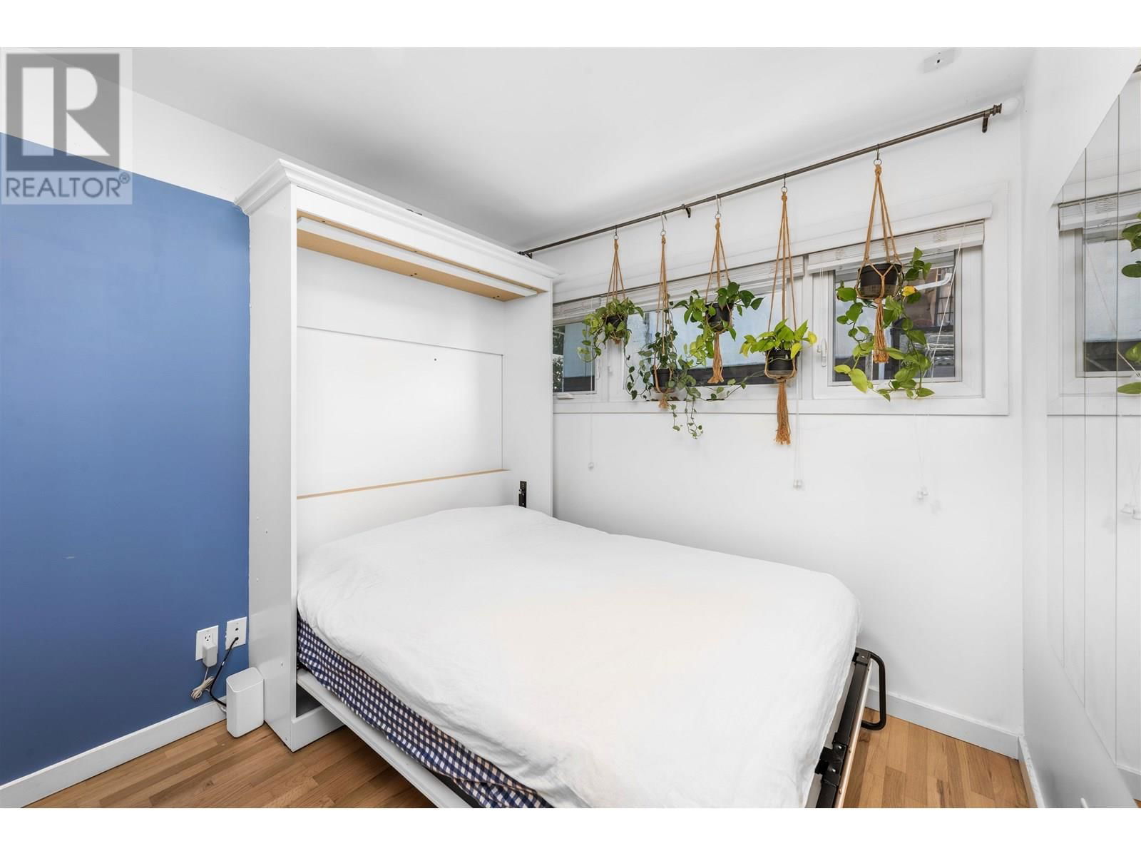 1706 GLENDALE AVENUE Image 15