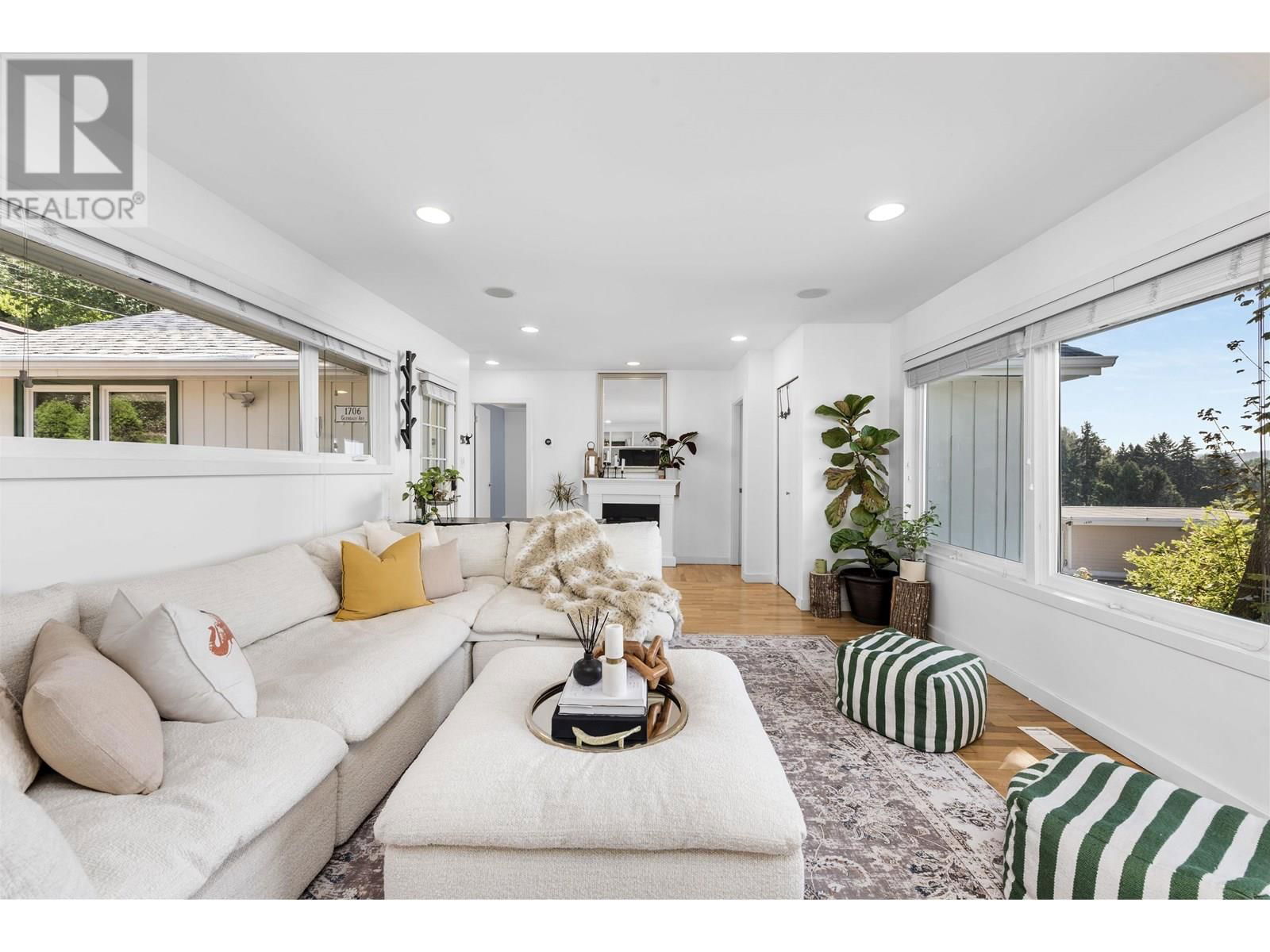 1706 GLENDALE AVENUE Image 5