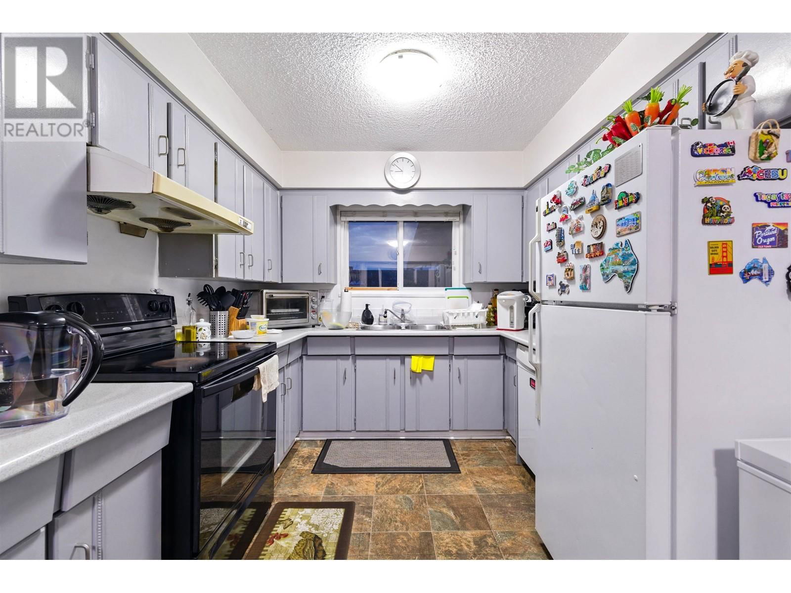 3391 BOWEN DRIVE Image 26