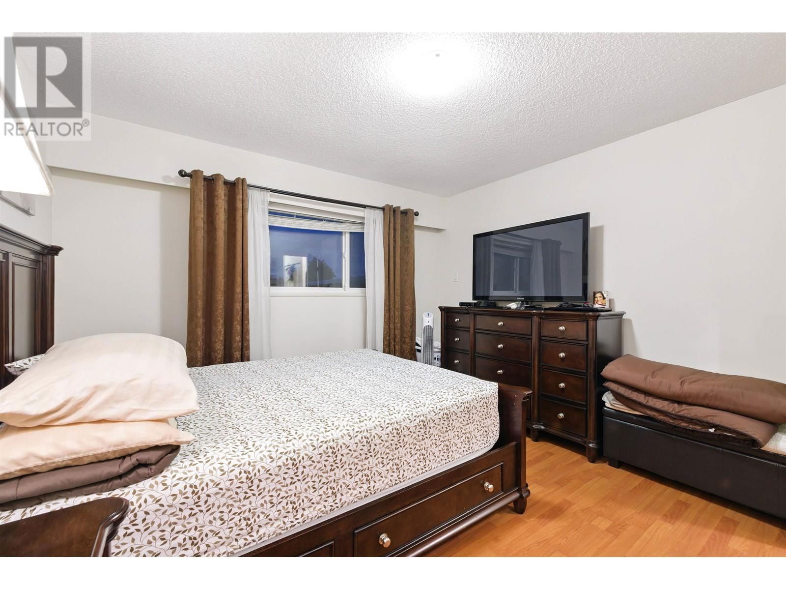 3391 BOWEN DRIVE Image 34