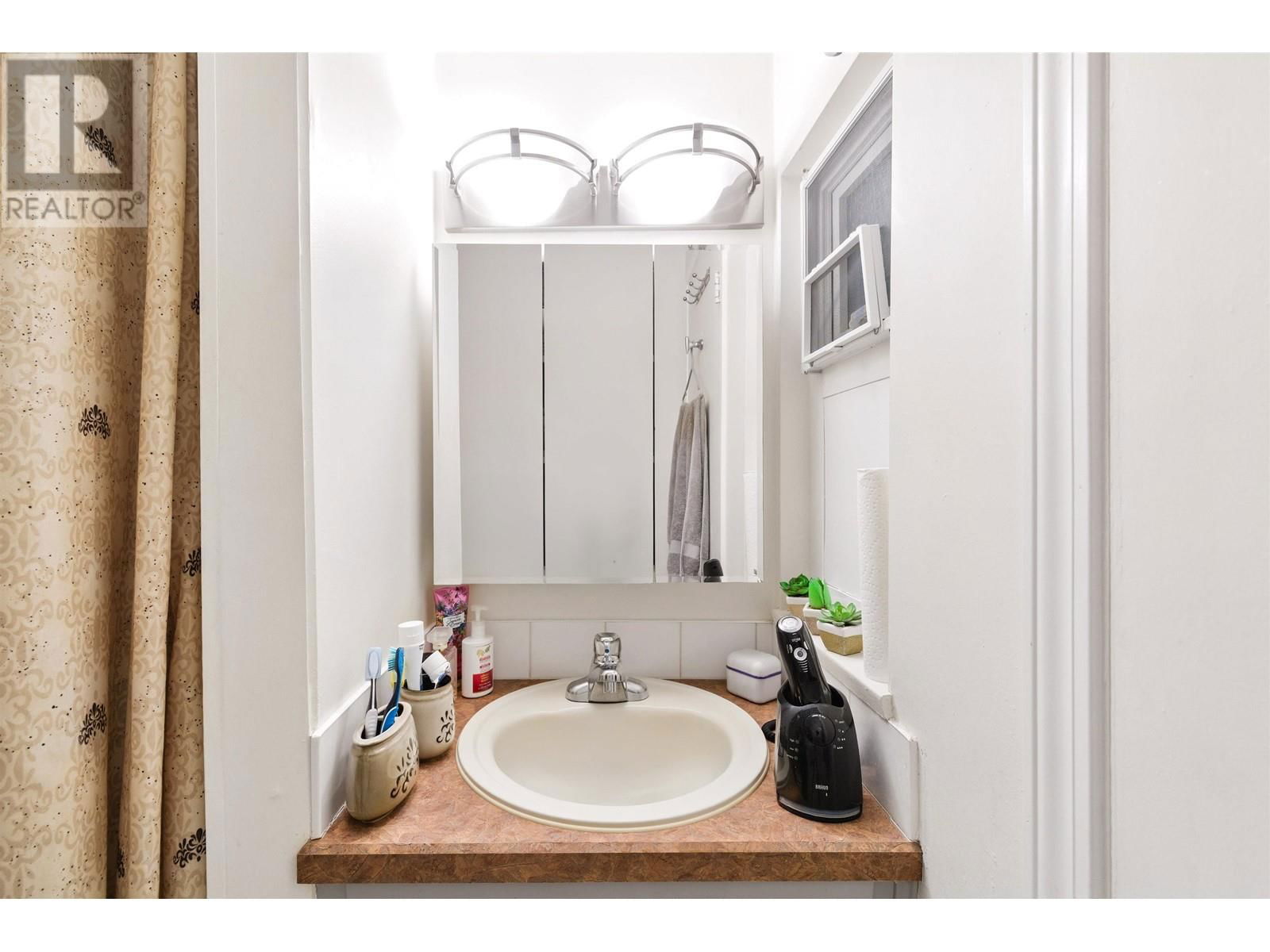3391 BOWEN DRIVE Image 35