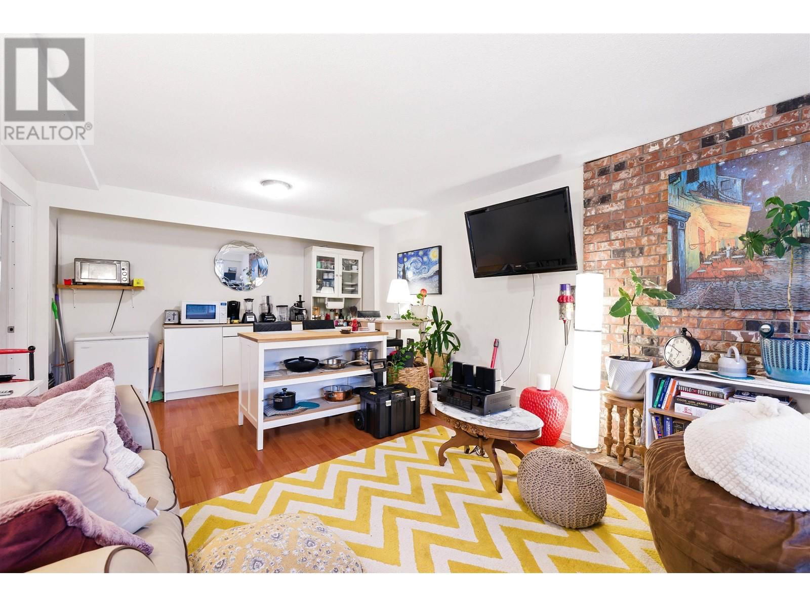 3391 BOWEN DRIVE Image 4
