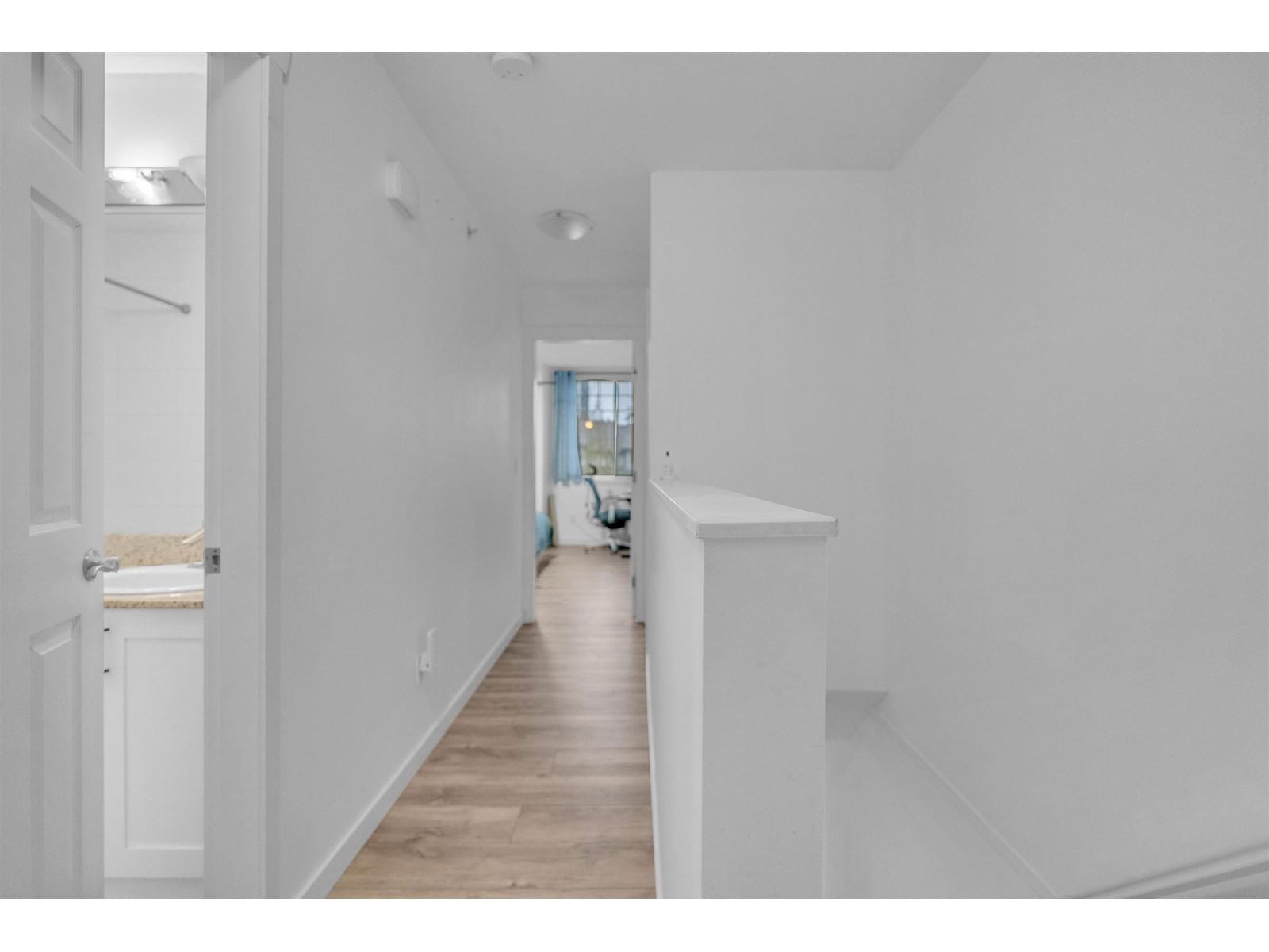 210 - 13958 108 Image 8