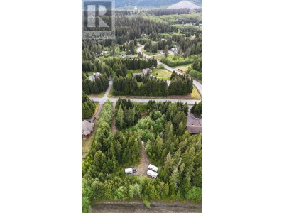 98 DEWBERRY Street | Kitimat British Columbia | Slide Image Three