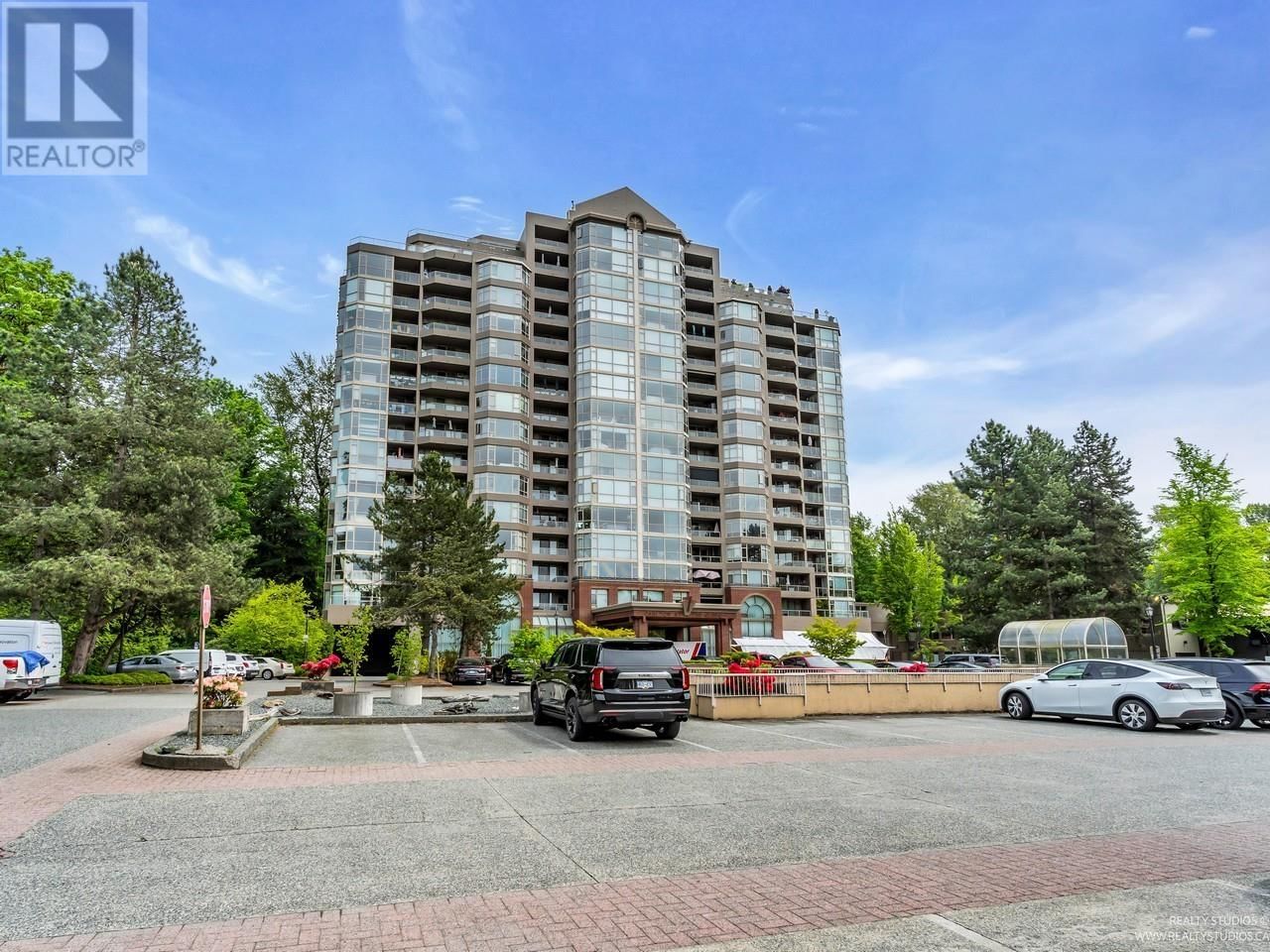 413 - 1327 KEITH ROAD Image 21