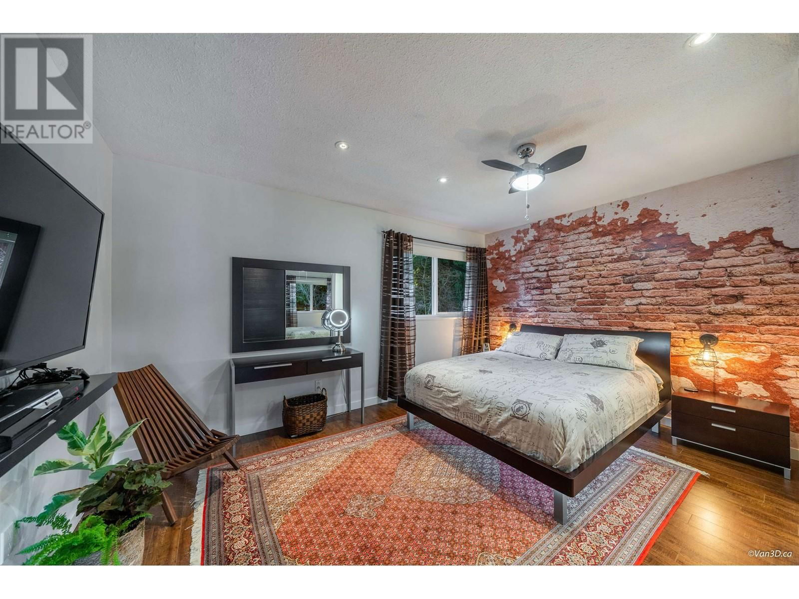 3509 FROMME ROAD Image 18