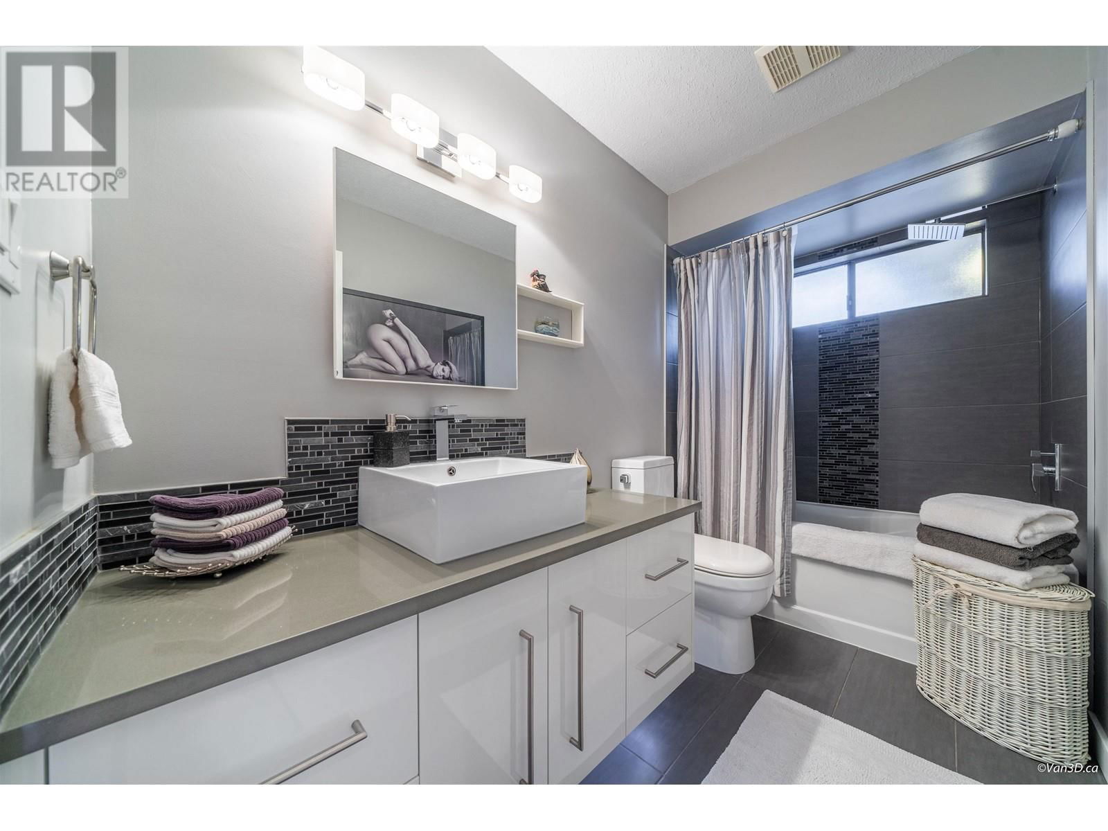 3509 FROMME ROAD Image 20