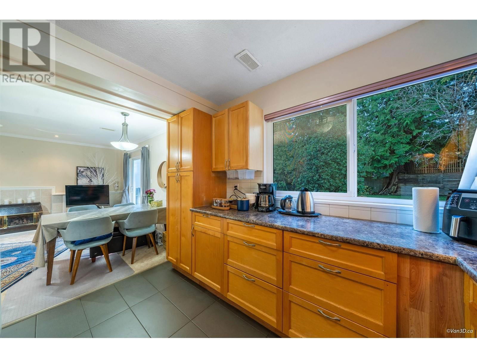 3509 FROMME ROAD Image 27