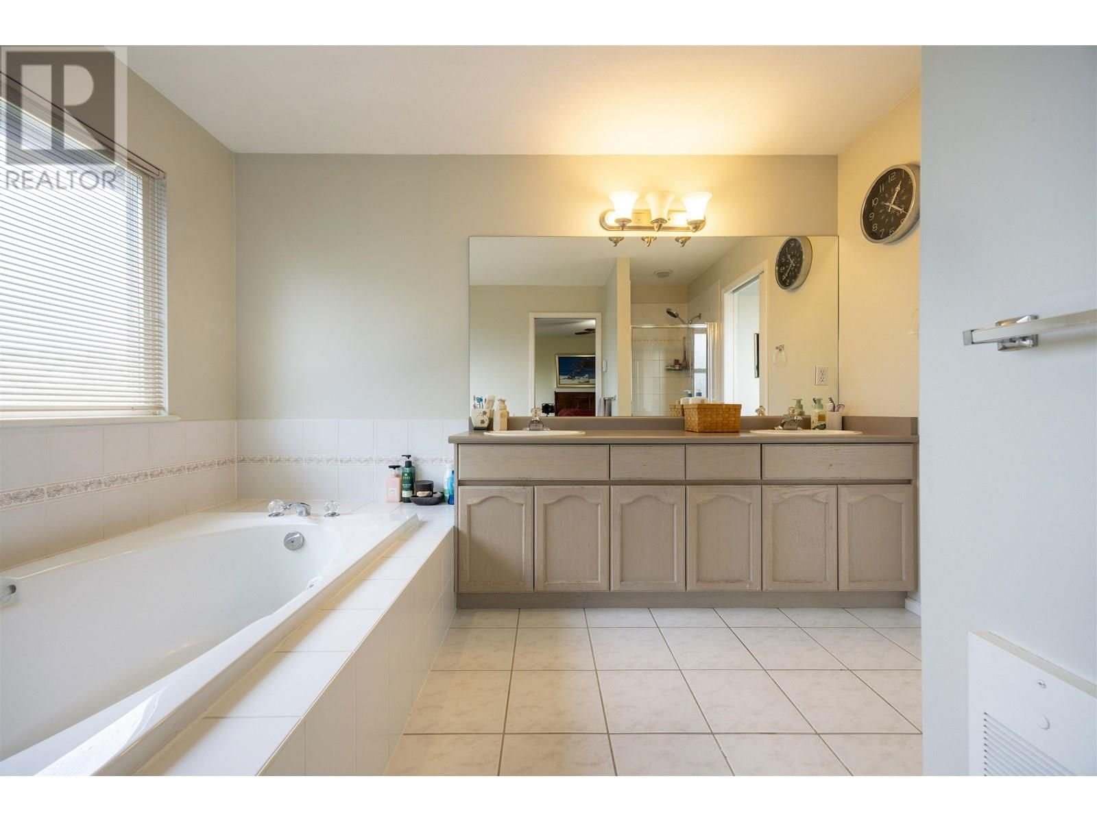 1555 ALPINE LANE Image 23