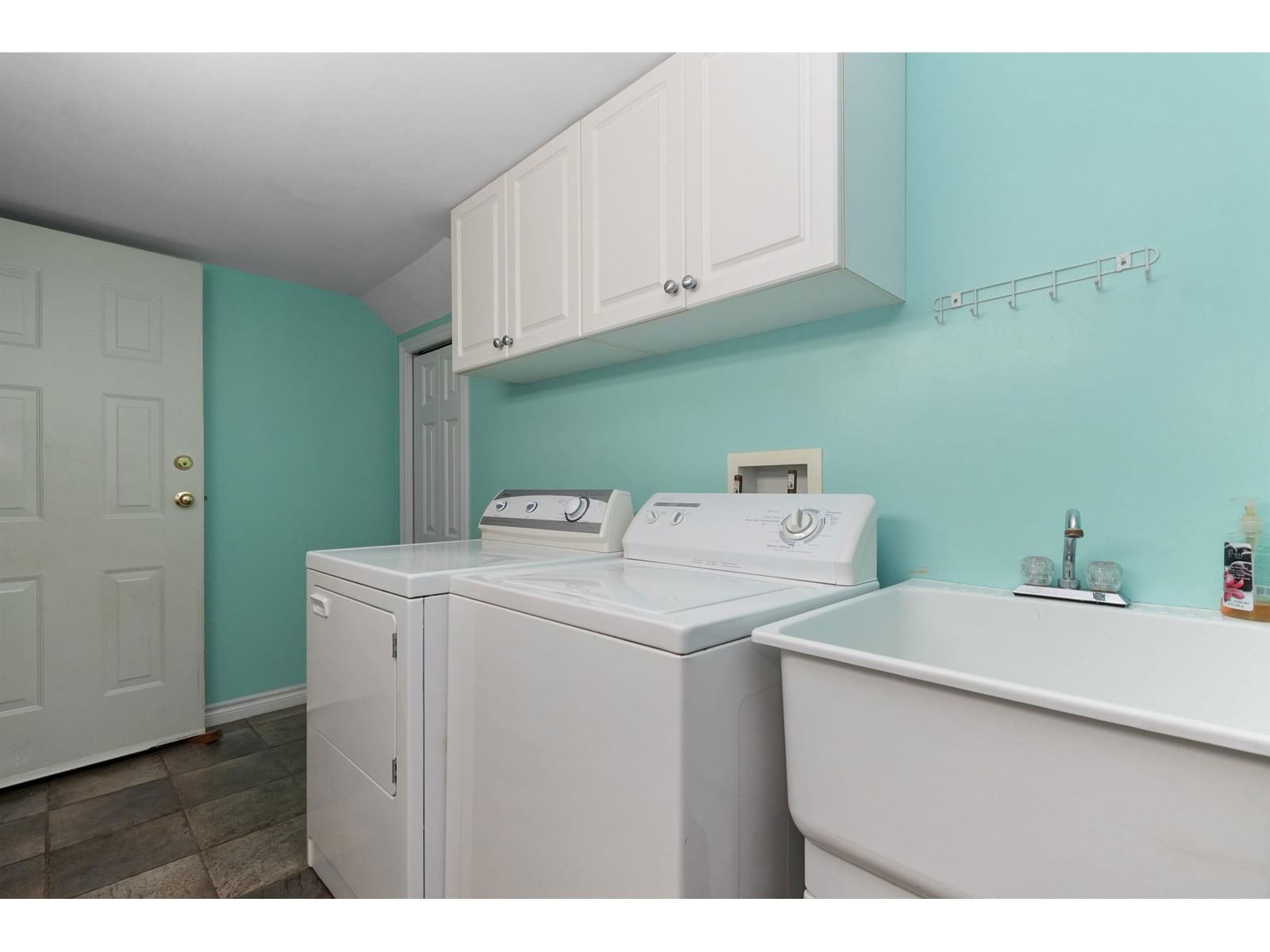 A - 46604 RAMONA DRIVE Image 25