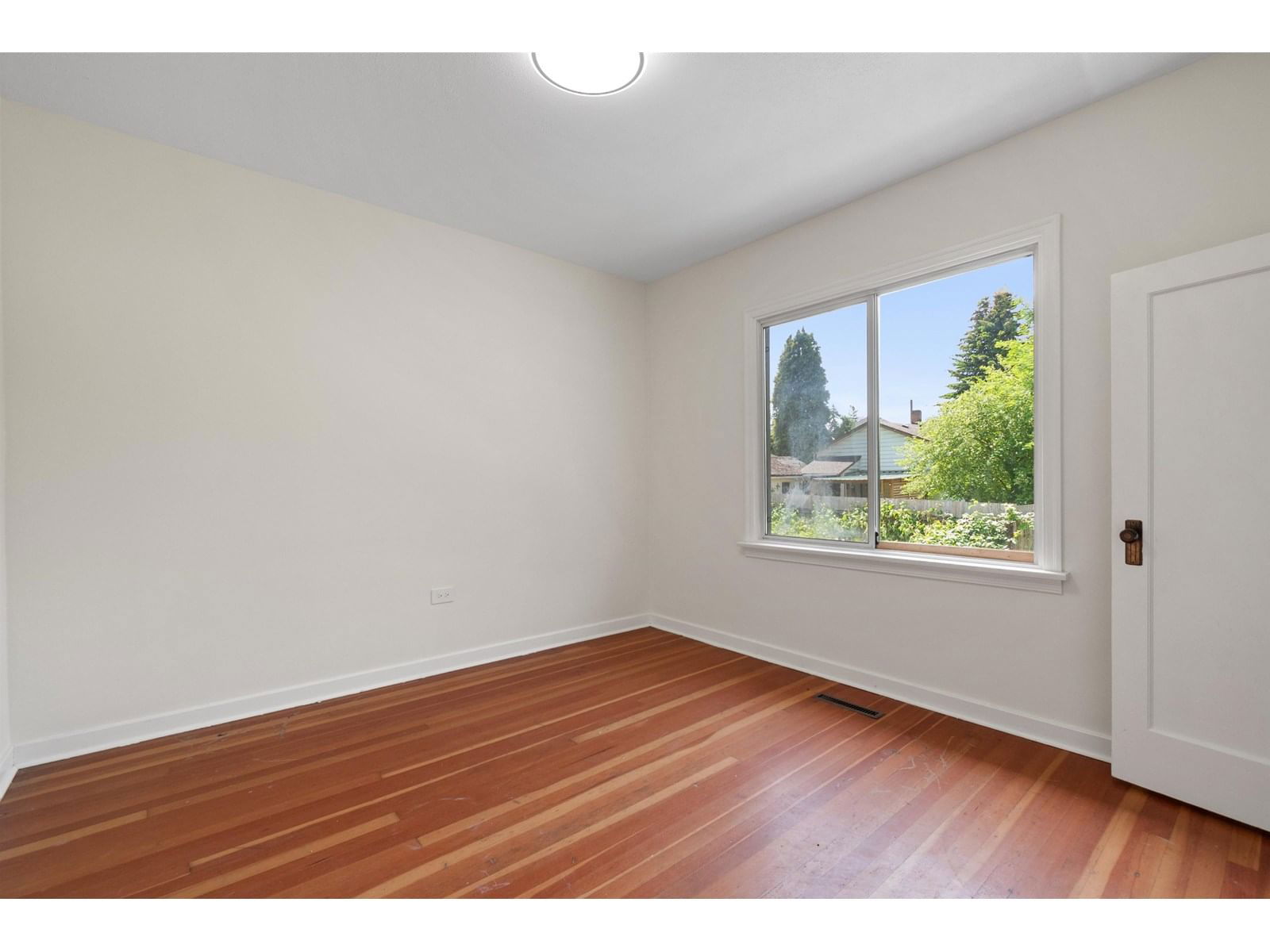 46124 MELLARD AVENUE Image 21