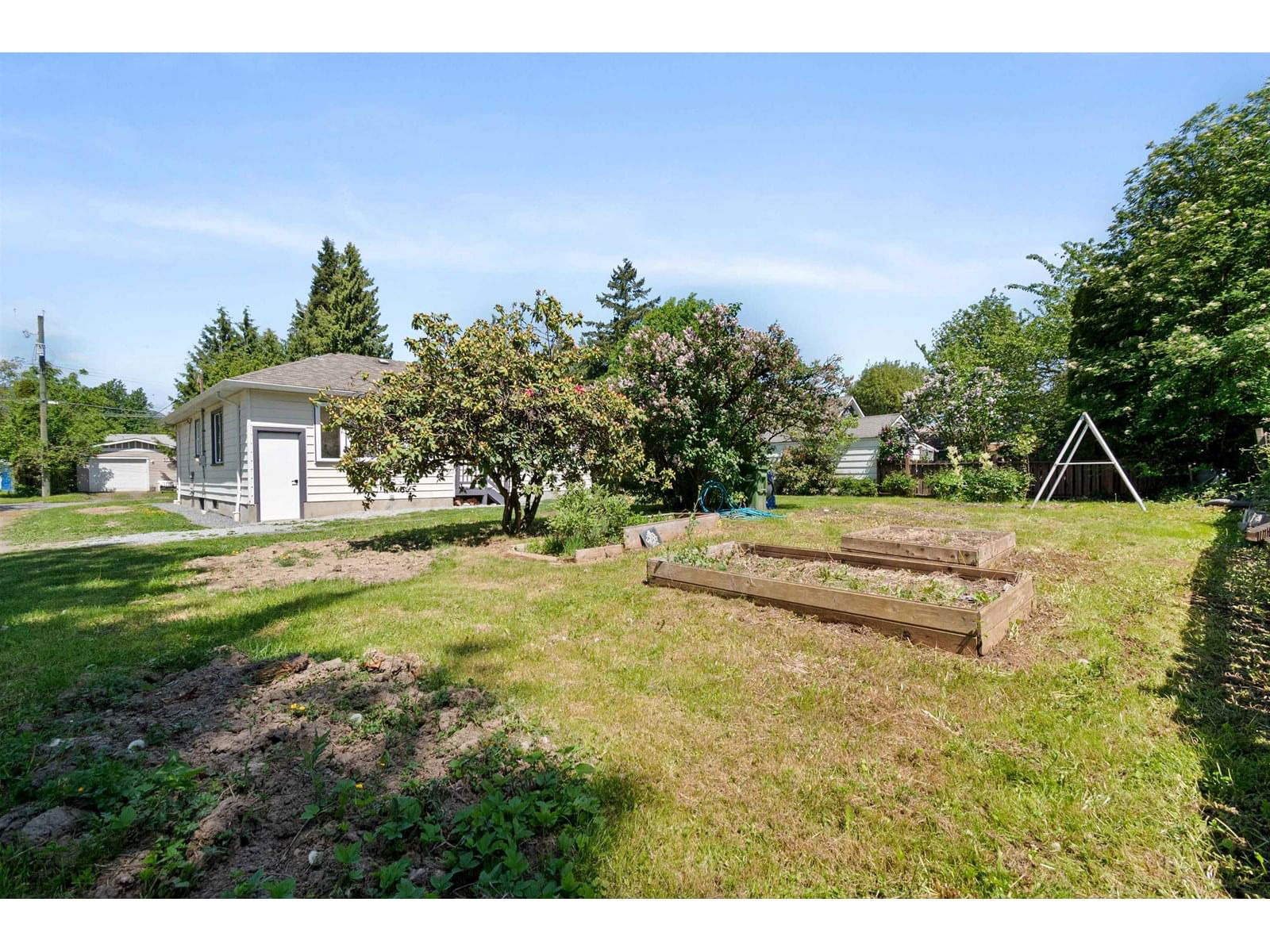 46124 MELLARD AVENUE Image 34