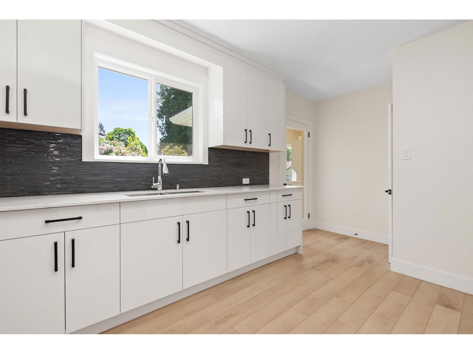 46124 MELLARD AVENUE Image 4