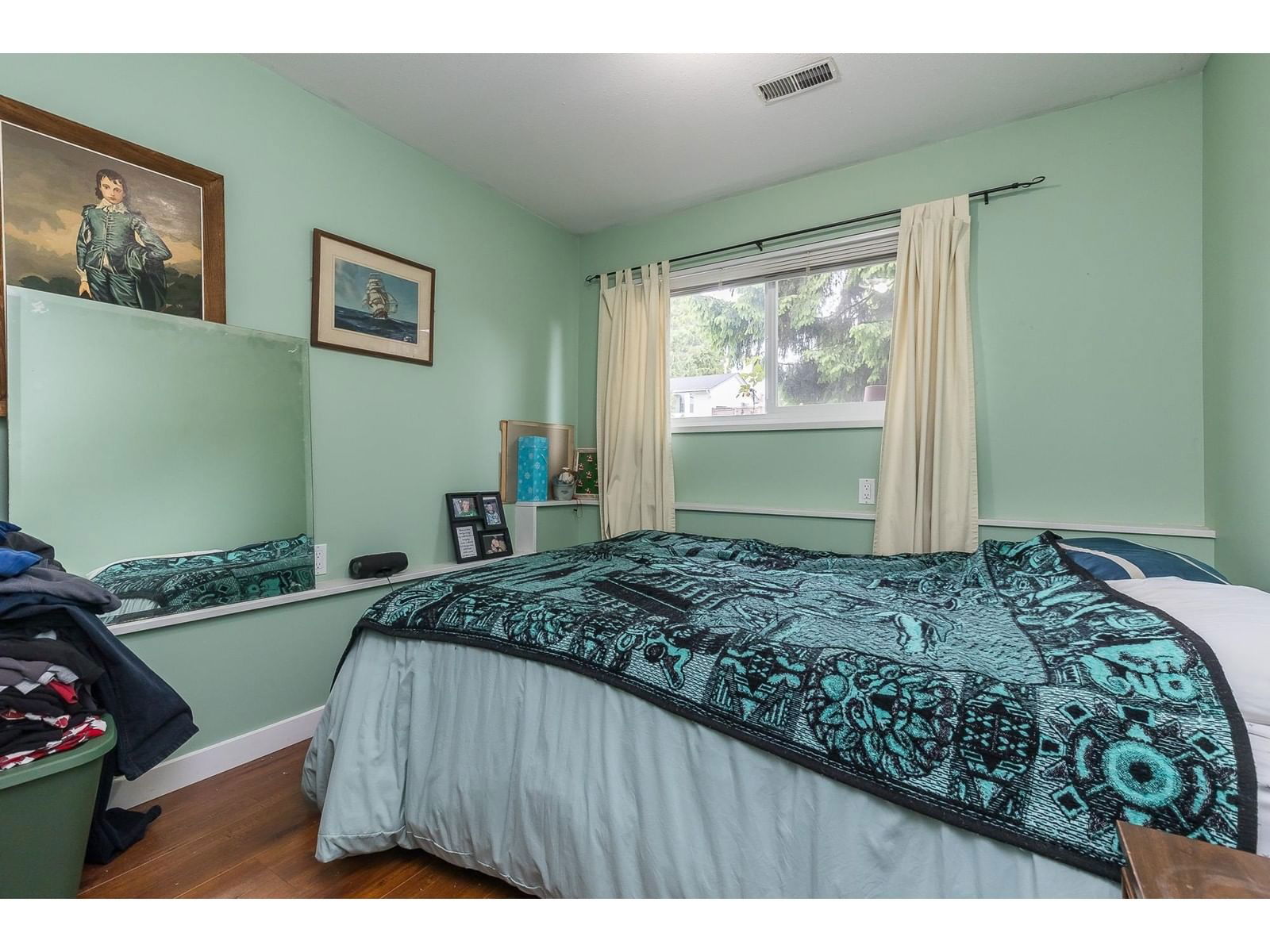 8119 BROWN Image 28