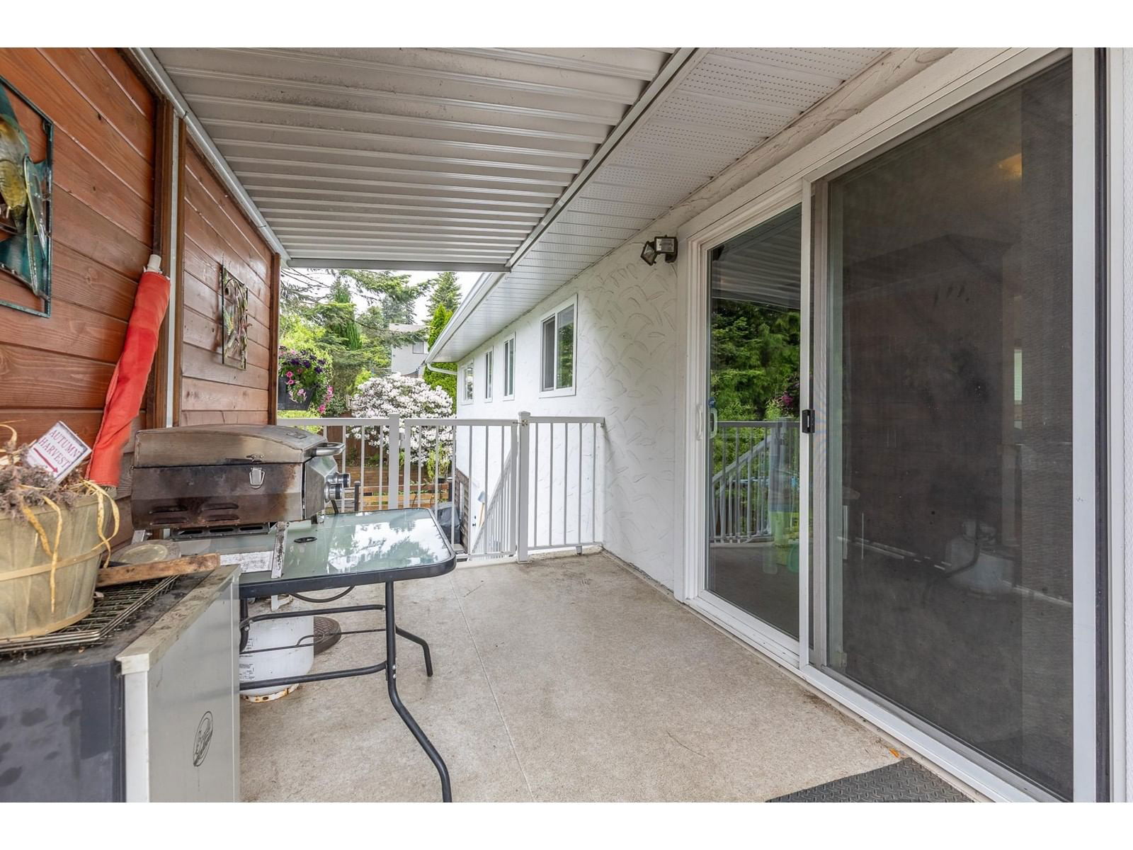 8119 BROWN Image 30