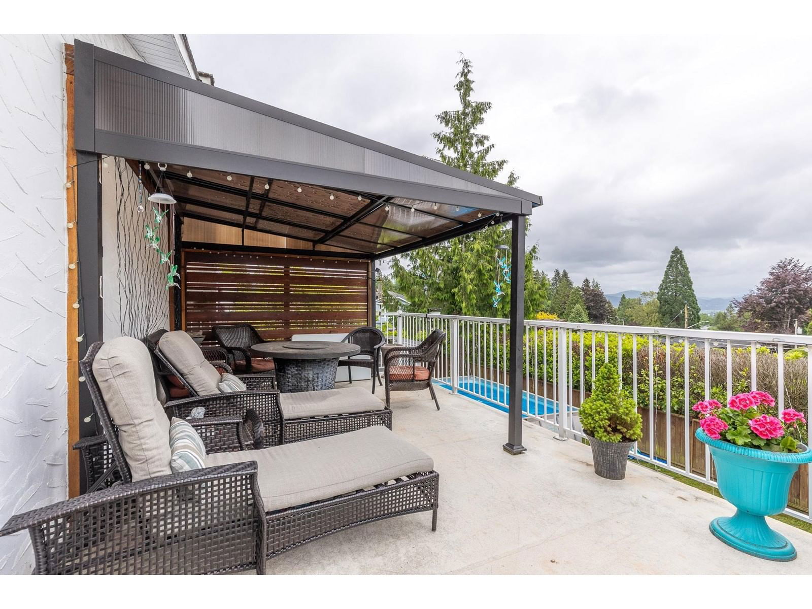 8119 BROWN Image 32