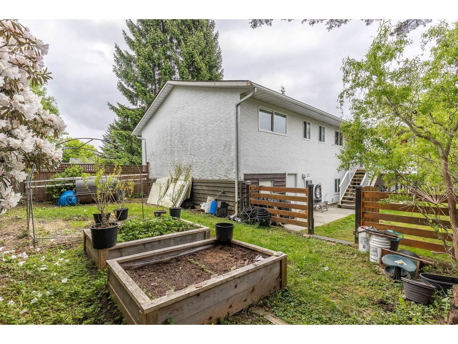 8119 BROWN Image 38