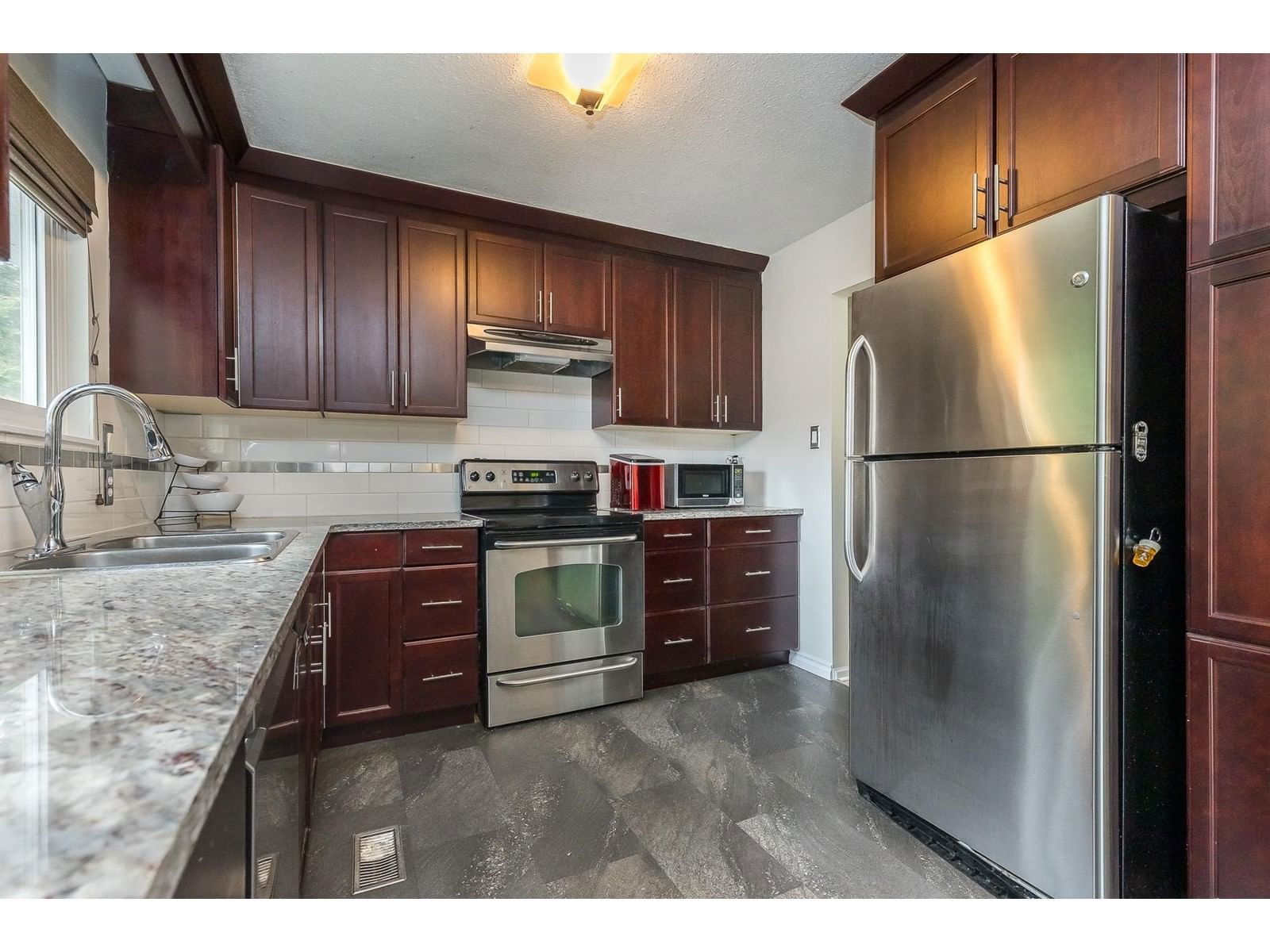 8119 BROWN Image 7