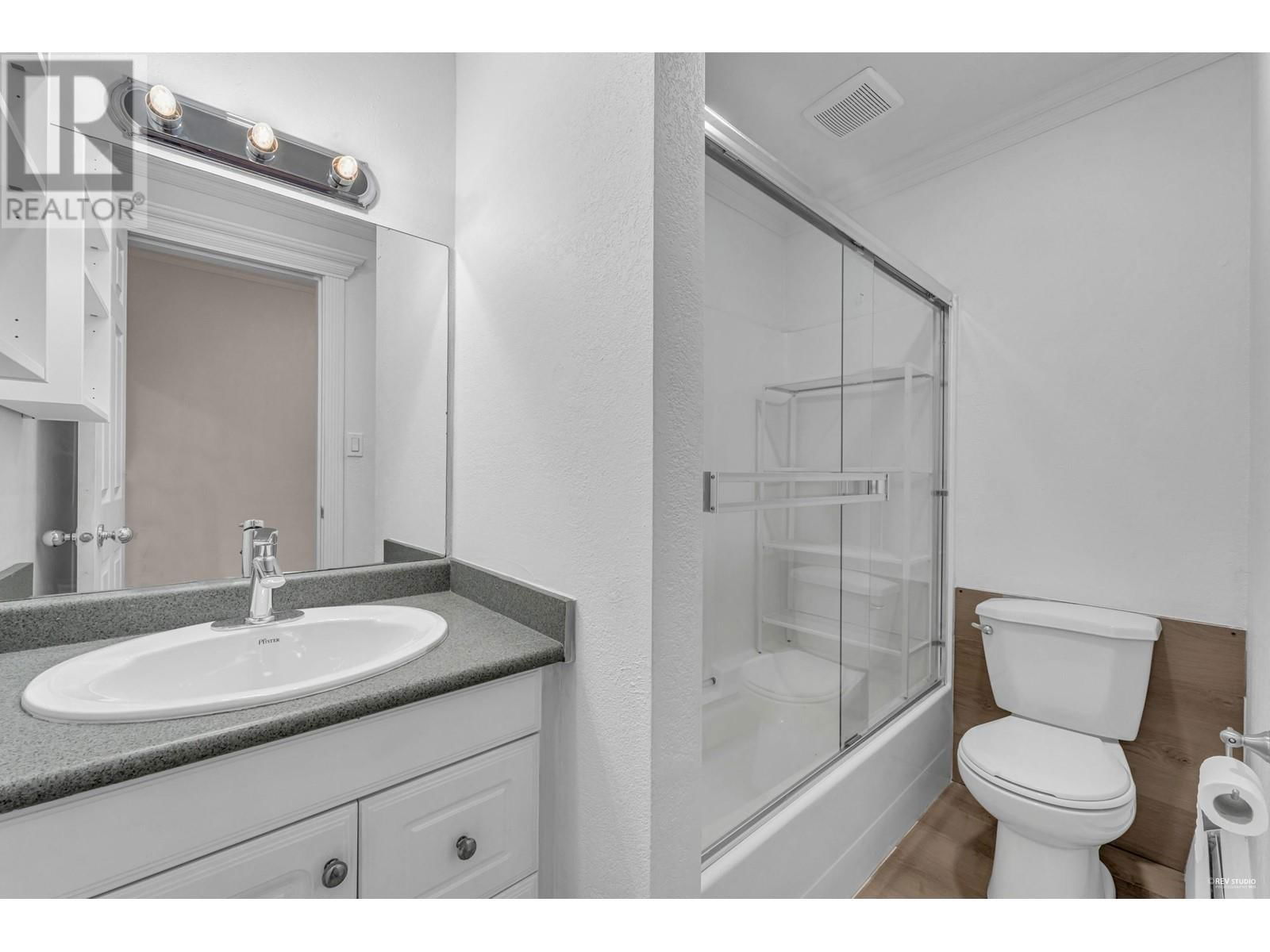 1165 PENDER STREET Image 14