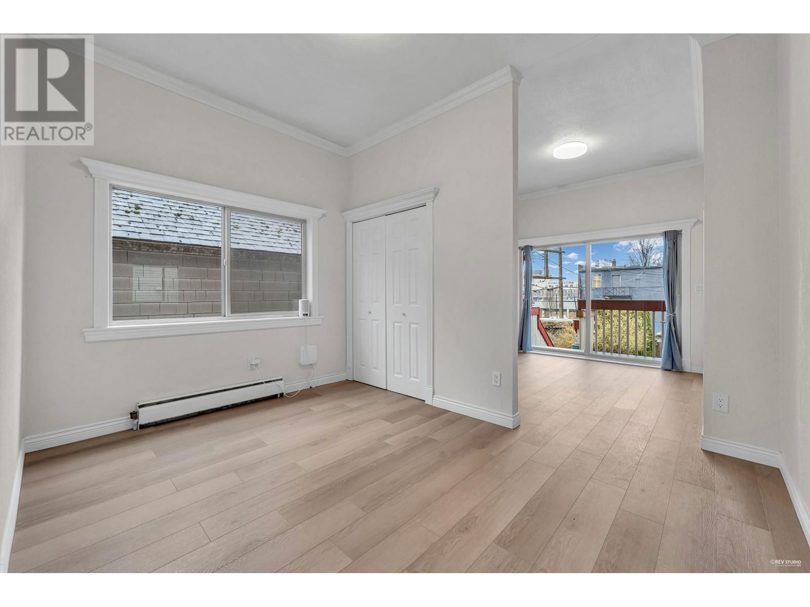 1165 PENDER STREET Image 15