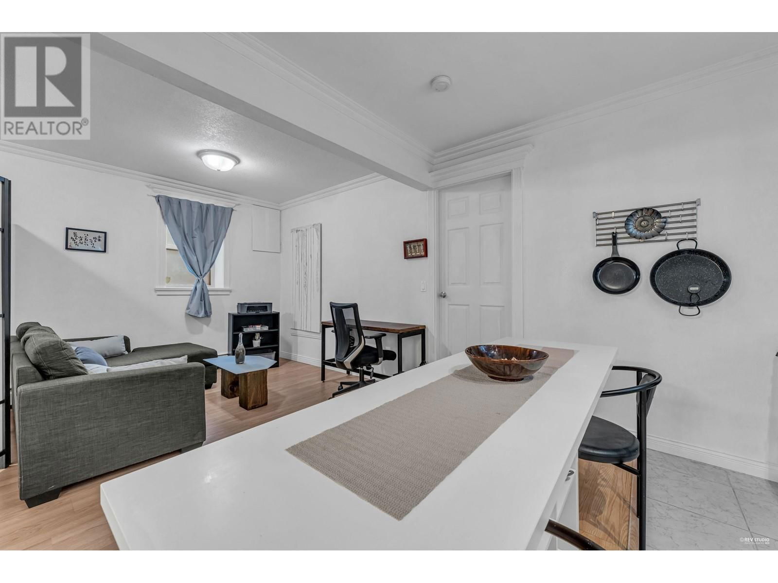 1165 PENDER STREET Image 23