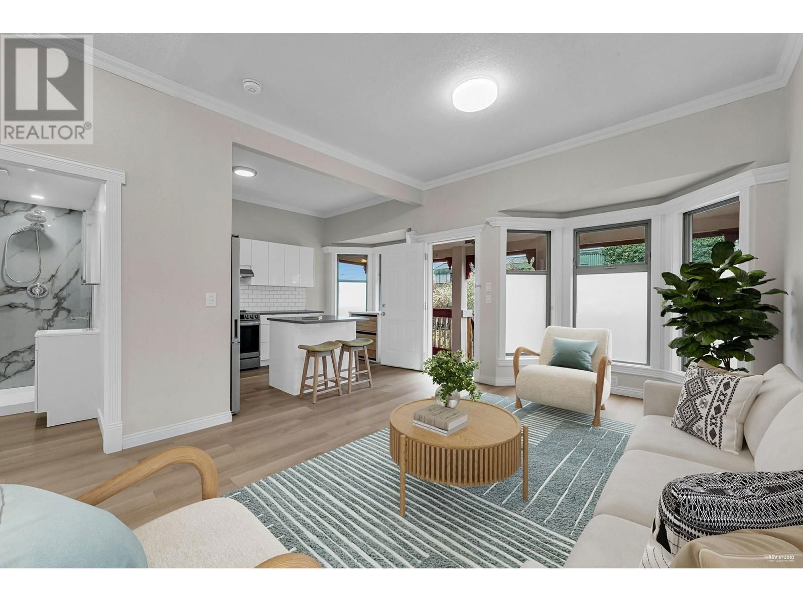 1165 PENDER STREET Image 4